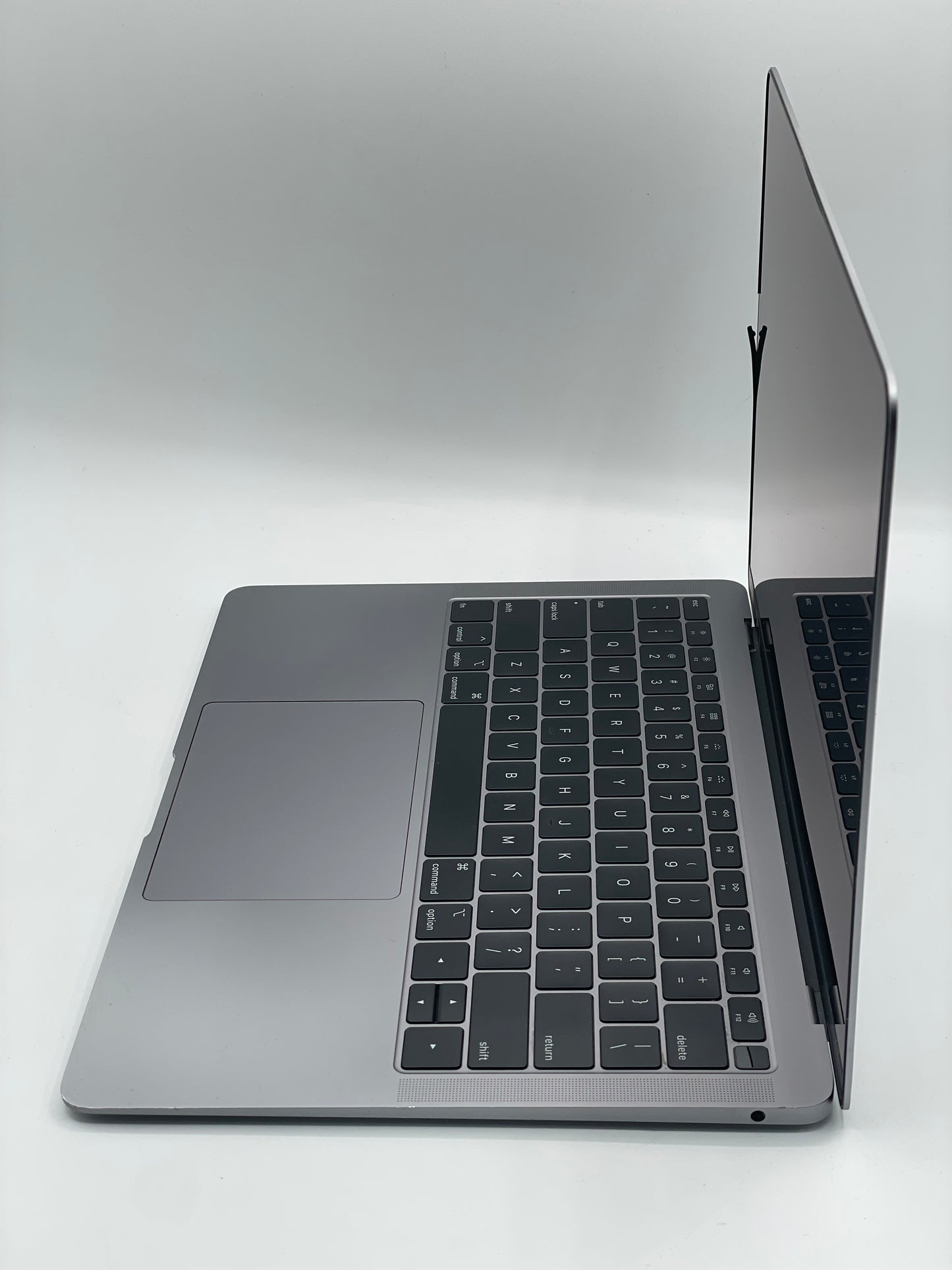 2019 Apple Macbook Air 13' i5 8GB 128GB A1932 MVFH2LL/A Space Gray READ