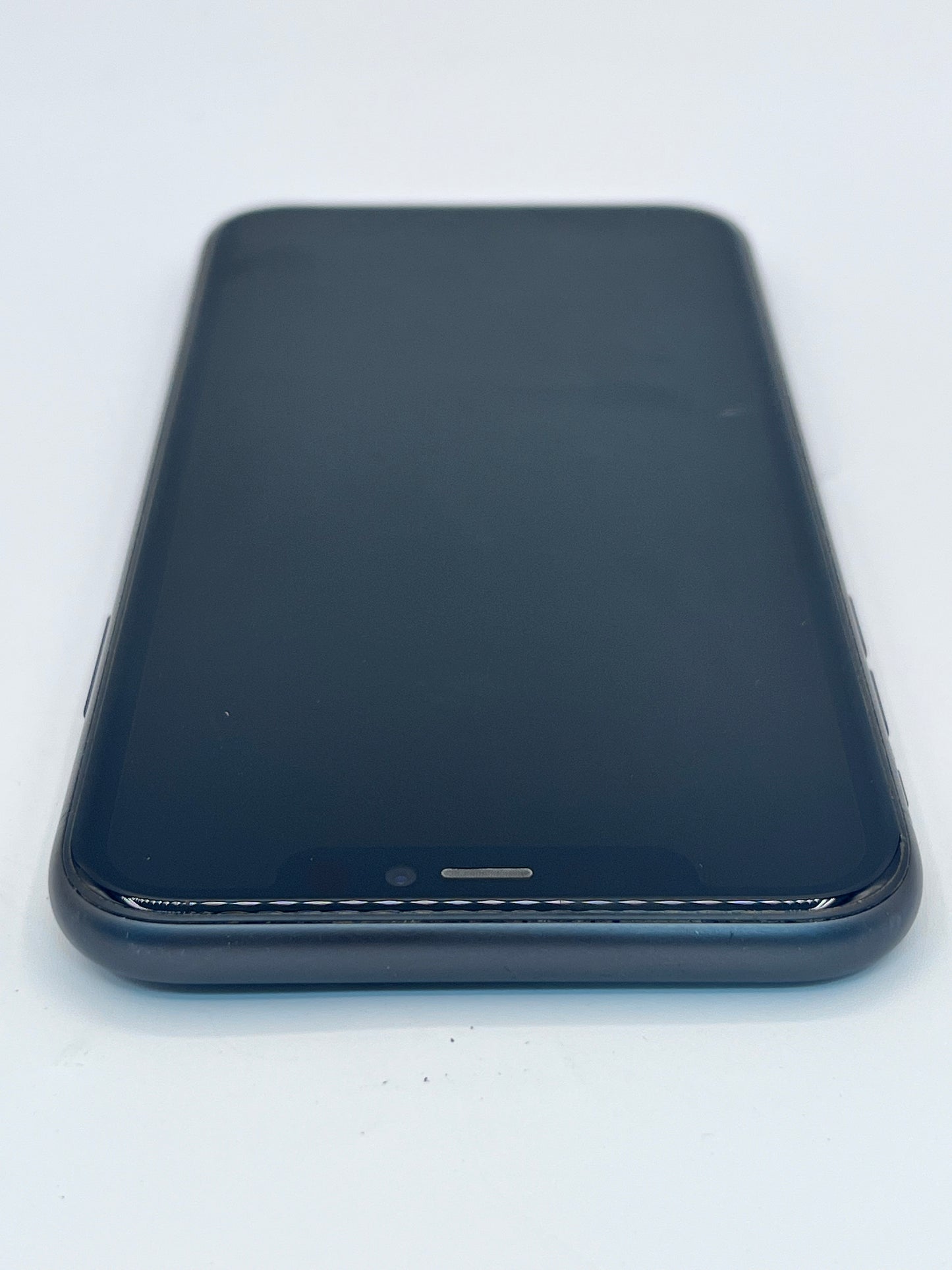 Unlocked Apple iPhone 11 256GB A2111 MWL12LL/A - Black