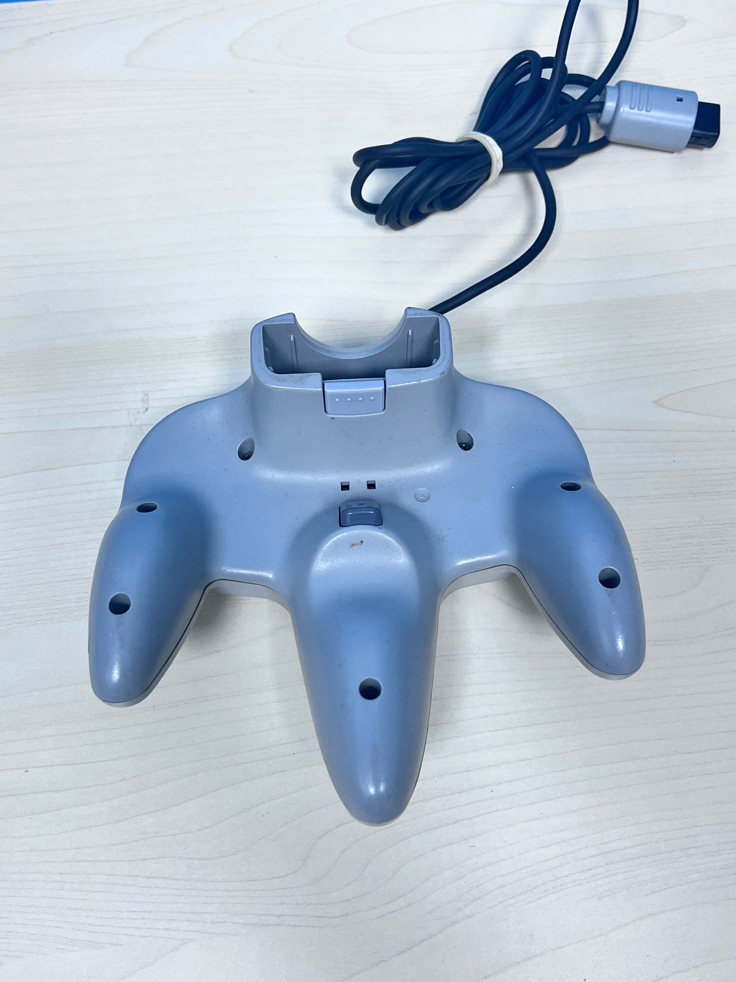Nintendo 64 N64 1996  Video Game System with 2 Controllers Space Gray