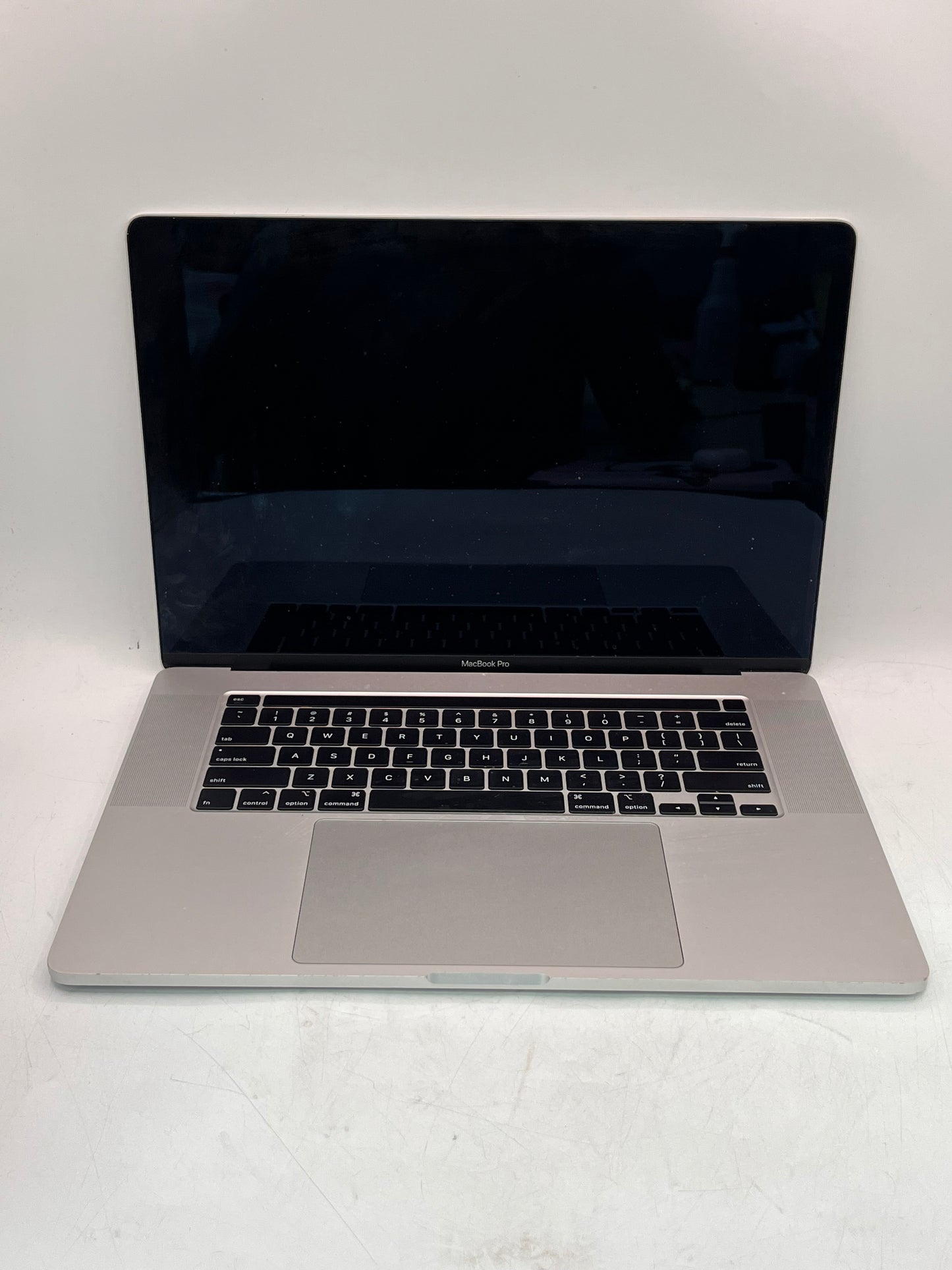 Apple MacBook Pro 16" A2141 2019 Core i9 32GB 1TB Silver NO OS