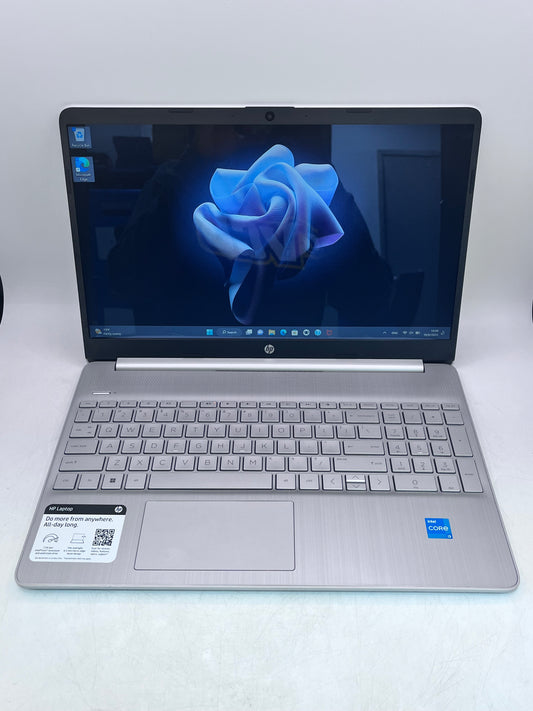 HP 15-DY2702DX Laptop Intel Core i3 8GB 256GB  - Silver