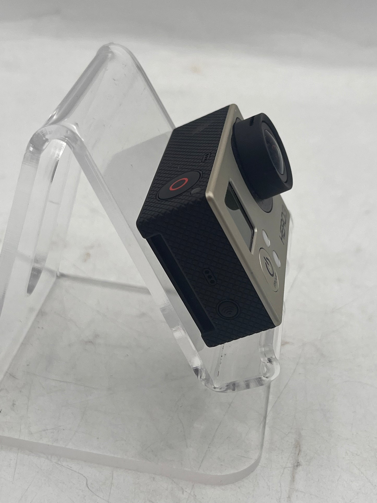 GoPro HERO3 Edition 12MP Action Camera CHDHX-301 w/ Case Black