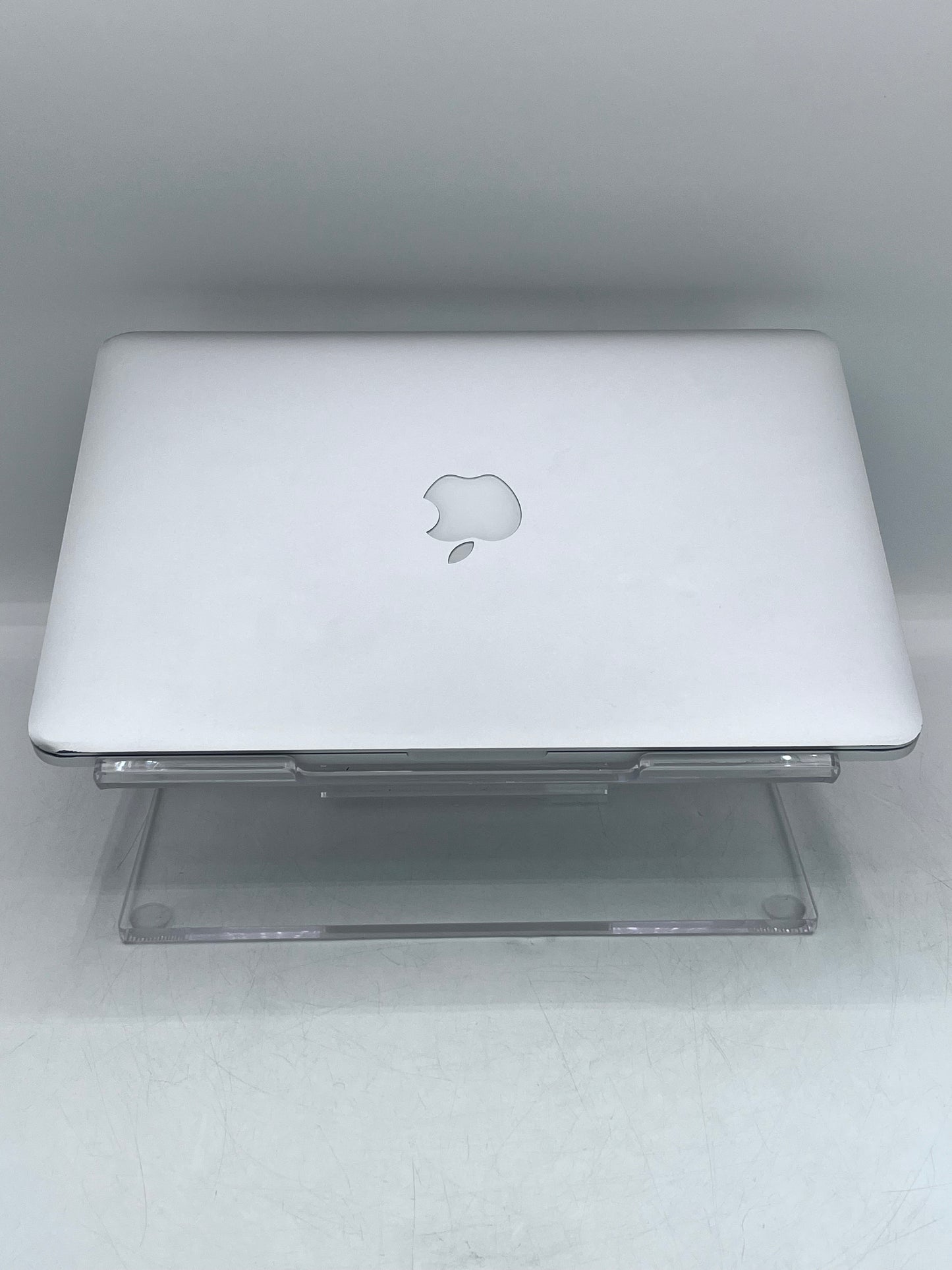 Apple MacBook Pro A1502 MF839AB/A 13" 8GB RAM 128GB (2015) - Space Gray Arabic Keyboard
