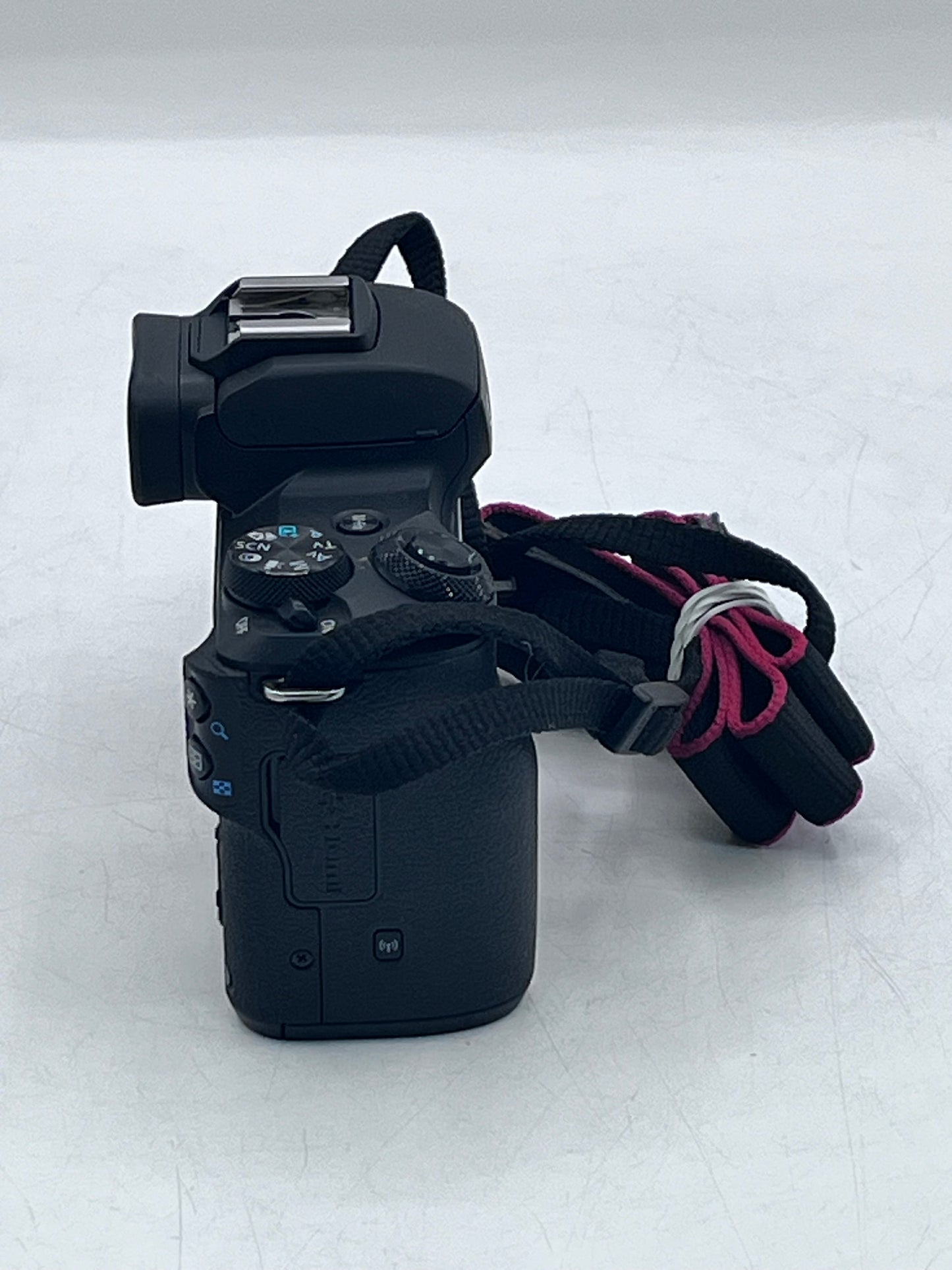 Canon EOS M50 Digital Camera with 15-45mm Lens - Black