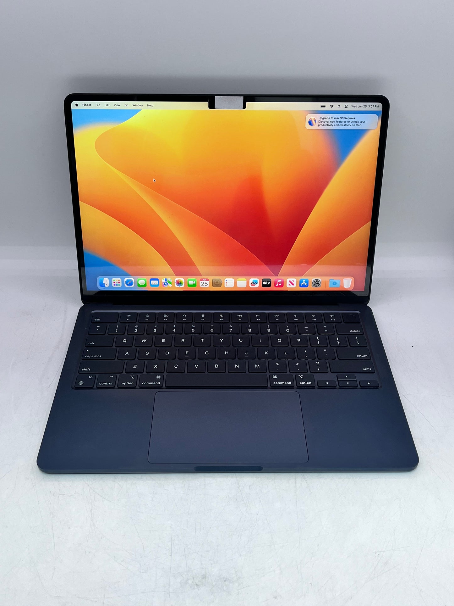 2022 Apple MacBook Air 13.6" M2 8 GB RAM 512 GB SSD Blue 10 Cycle Count