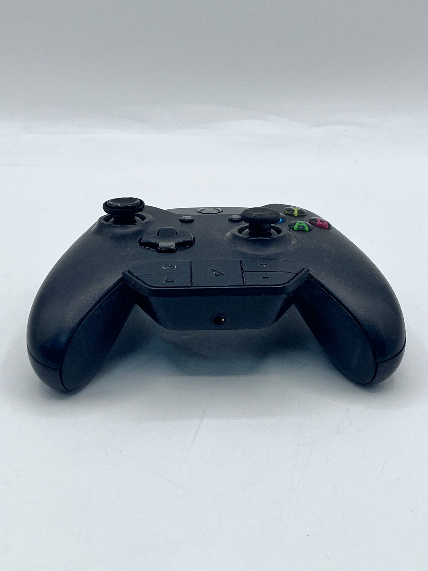Microsoft Xbox One (1540) 2013 500GB Video Game System Black