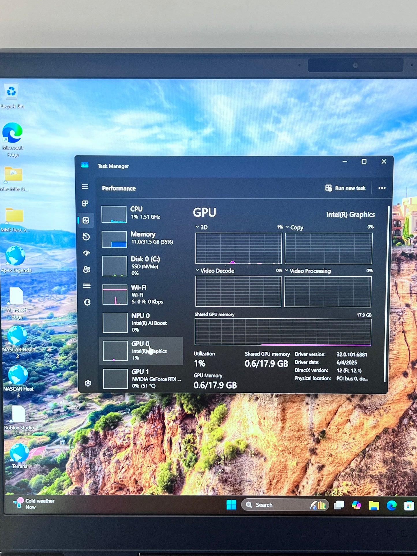 Dell Alienware 16X Aurora Ultra 9 275HX 32GB 1TB SSD RTX 5060 Intel AI Boost