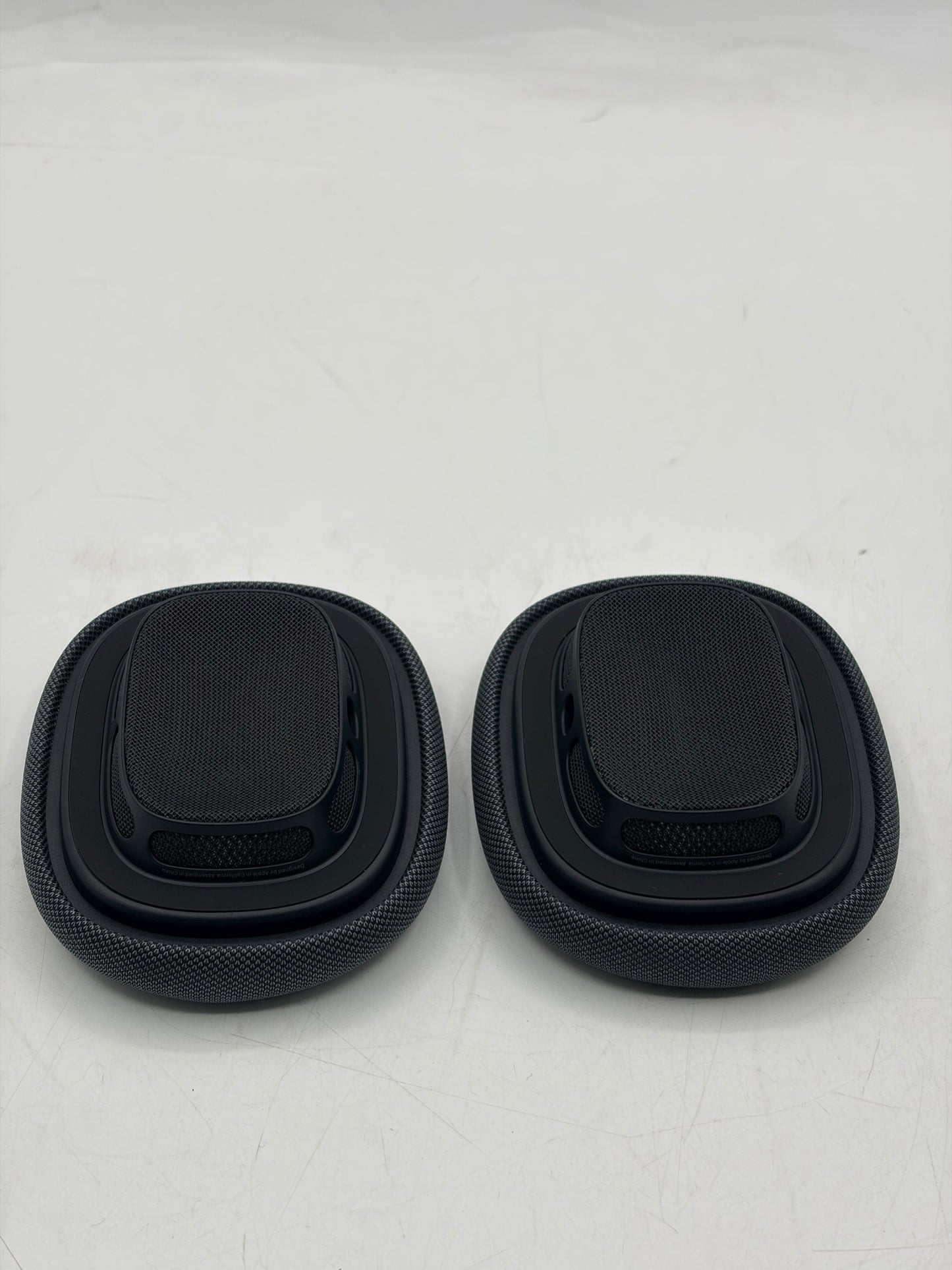 2024 Apple AirPods Max Midnight A3184 MWW43AM/A Over the Ear Headphones