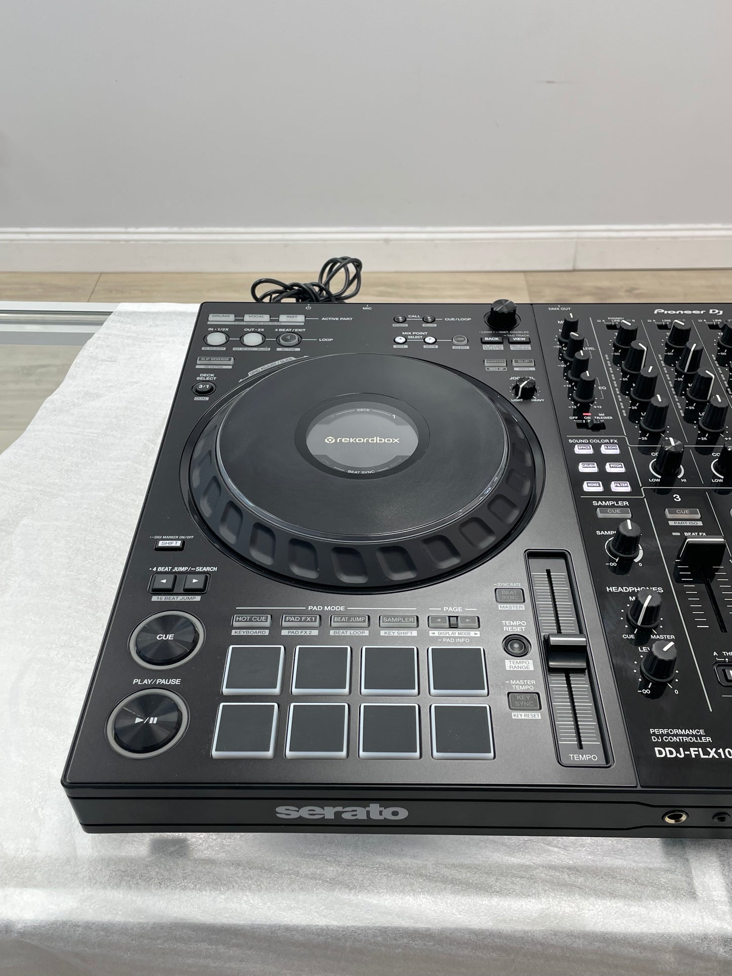 Pioneer DJ DDJ-FLX10 4-Channel DJ Controller