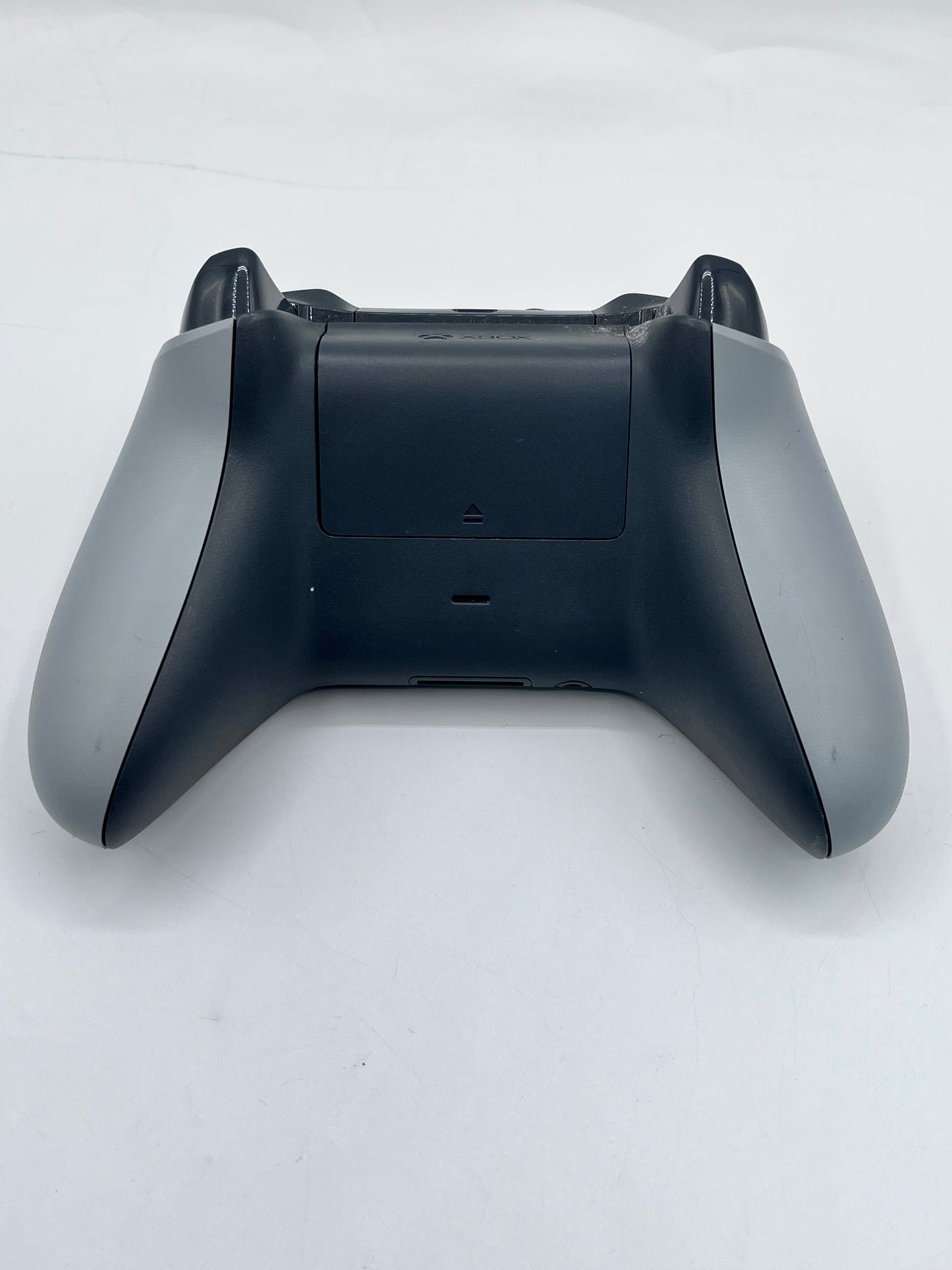 Microsoft Xbox One 500GB 1540 Console with Kinect Accessory