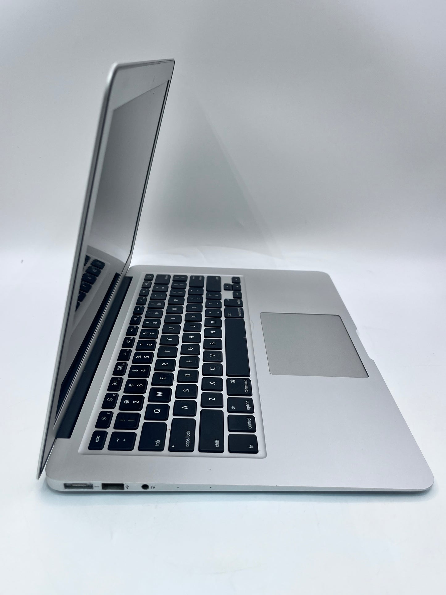 Apple Macbook Air 13" A1466 2017 256GB Core i5 Silver READ