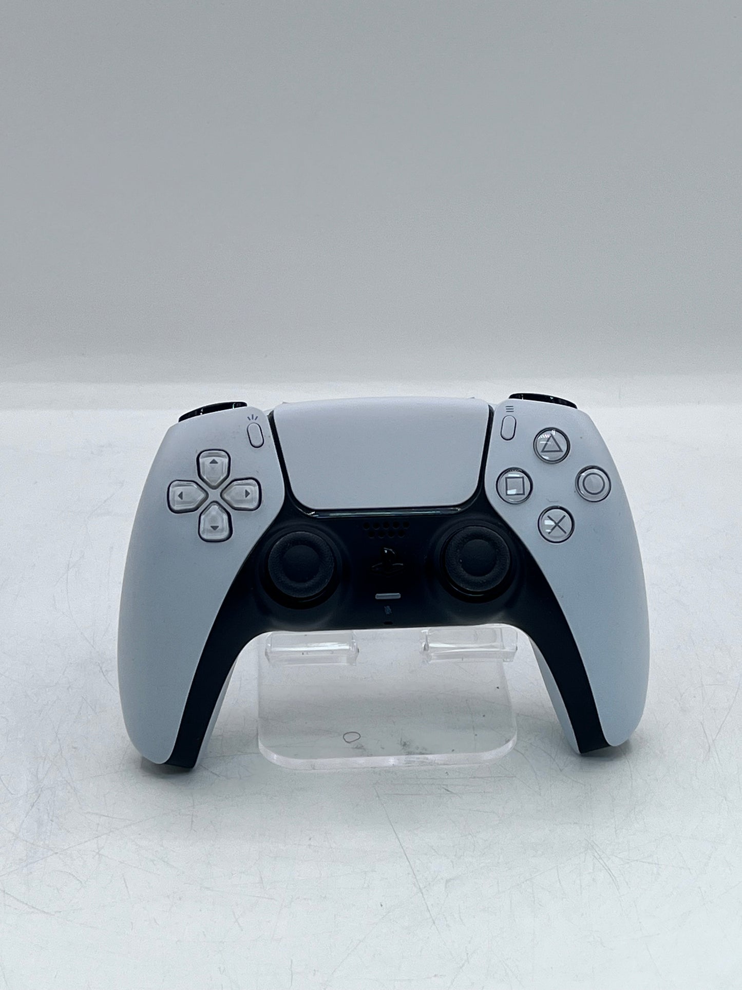Used Sony PlayStation 5 CFI-1015A PS5 Disc Edition - 825GB - White