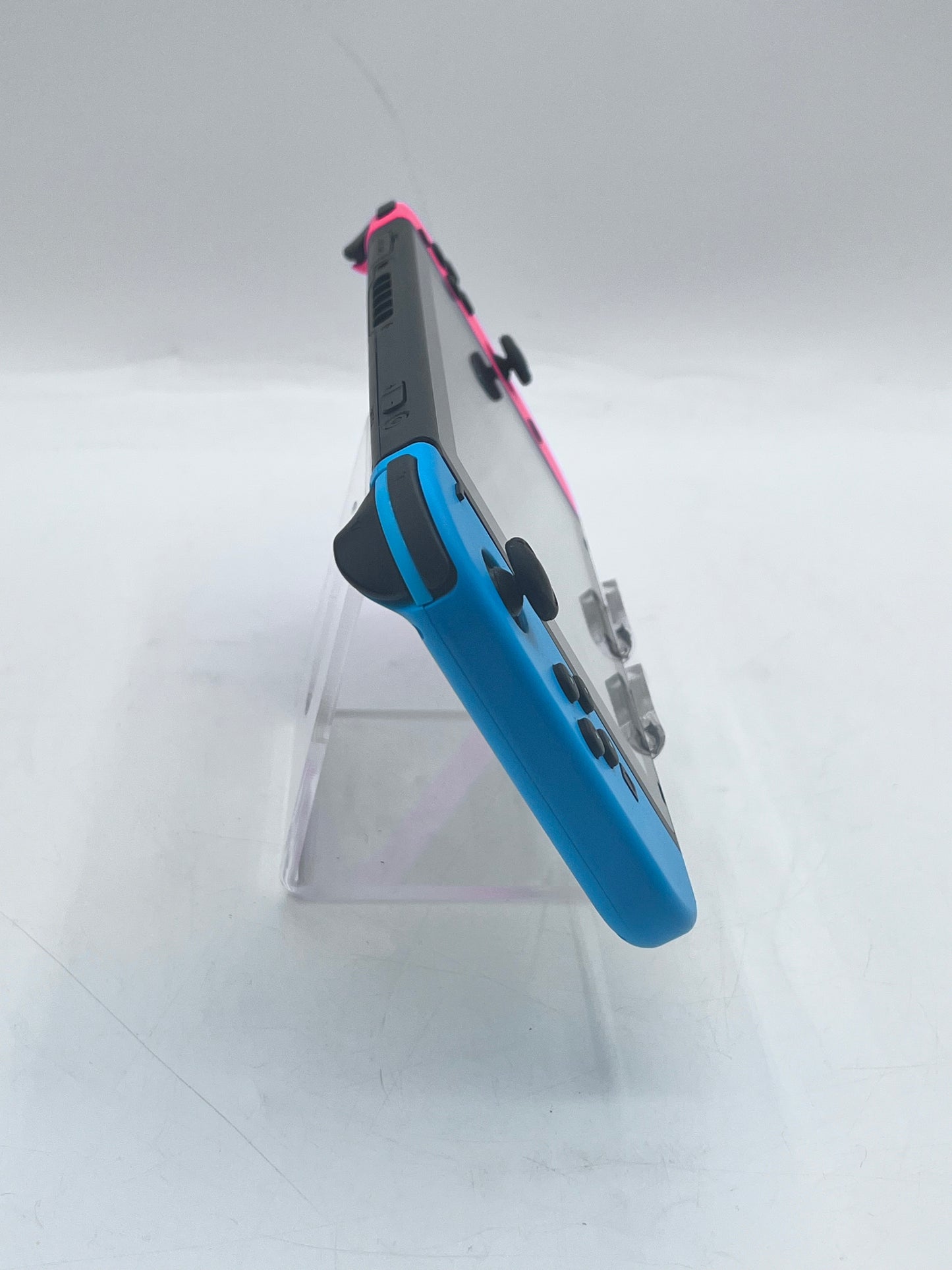 Nintendo Switch V2 Game Console (HAC-001(-01) w/ OEM Blue/Red Joycon)
