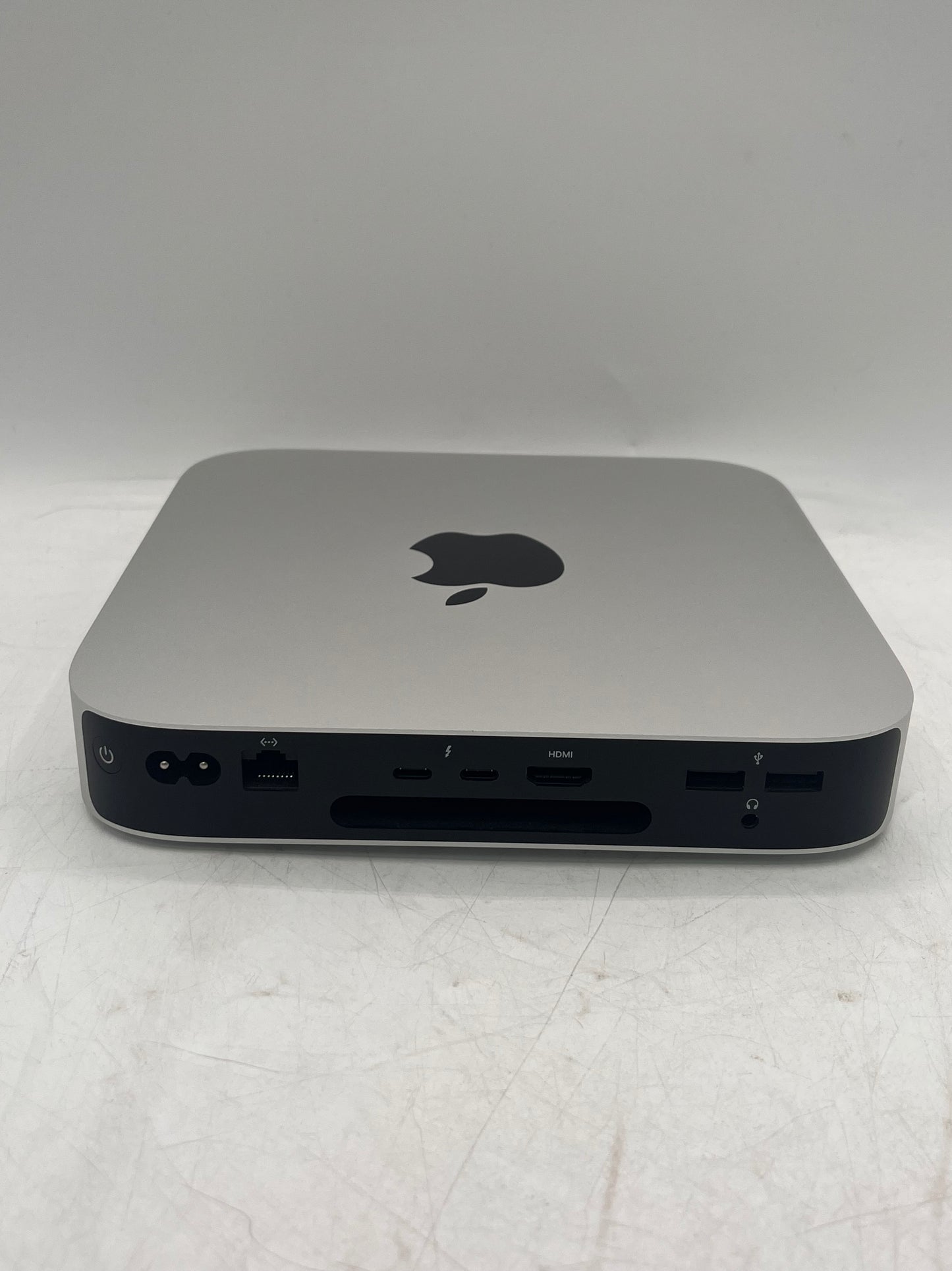 2023 Apple Mac Mini M2 8GB 256GB A2686 MMFJ3LL/A Silver Tested Free Shipping