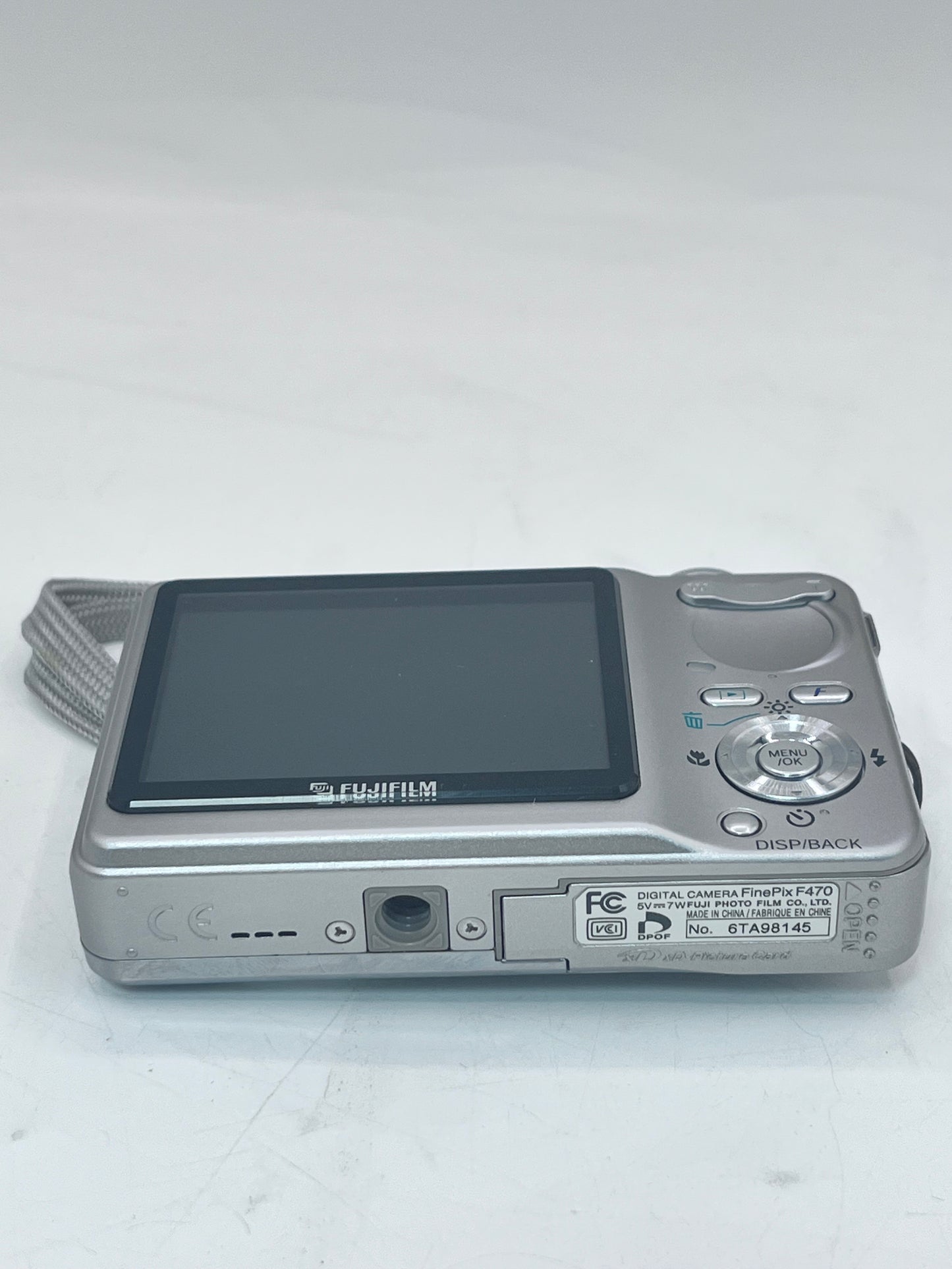 Fujifilm FinePix F470 6.0MP Digital Camera Silver