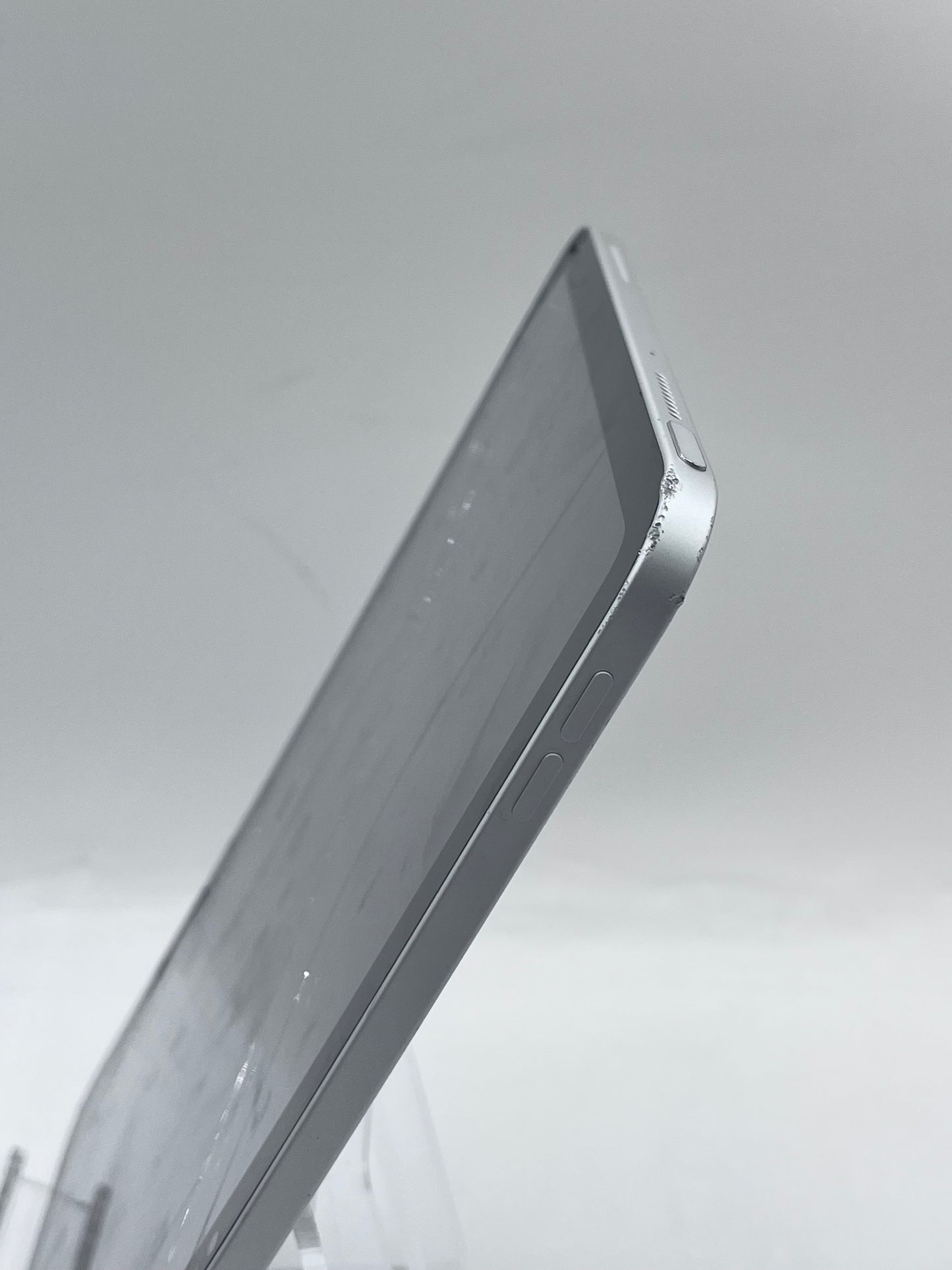 Apple iPad (10th Gen) A2696 MPQ03LL/A (2022) 64GB 4GB Wifi Only- Silver