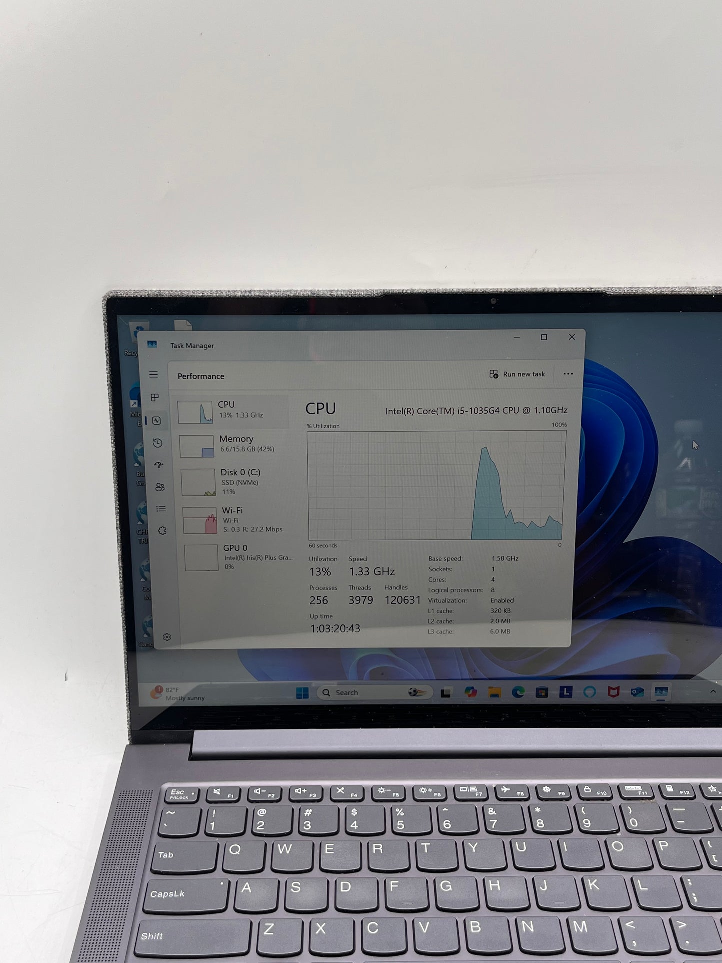 Lenovo IdeaPad Slim 7 15" Laptop Core i5 16GB 512GB Silver TOUCH