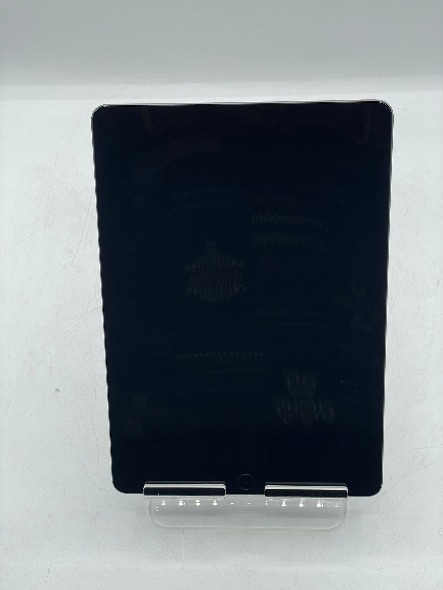 Apple iPad 9th Gen. 256GB A2602 MK2K3LL/A  Wi-Fi 10.2 in - Space Gray - Excellent Condition