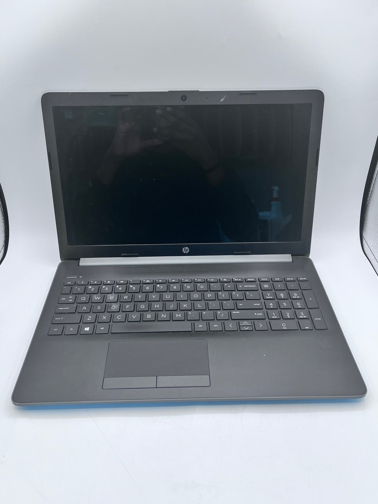 HP 15-da0079nr 15" Core i7-7500U Intel Graphics 620 8GB 1TB - Gray