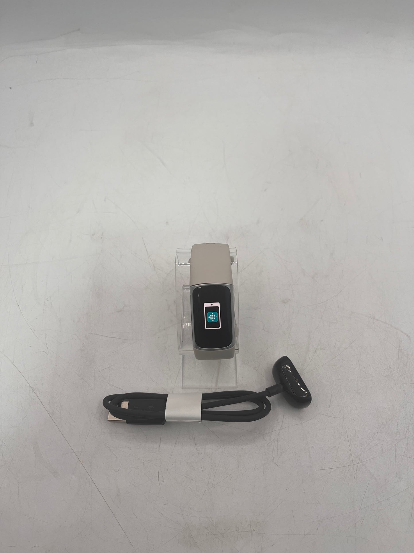Fitbit Charge 6 (2023) GPS Smart Watch - Silver