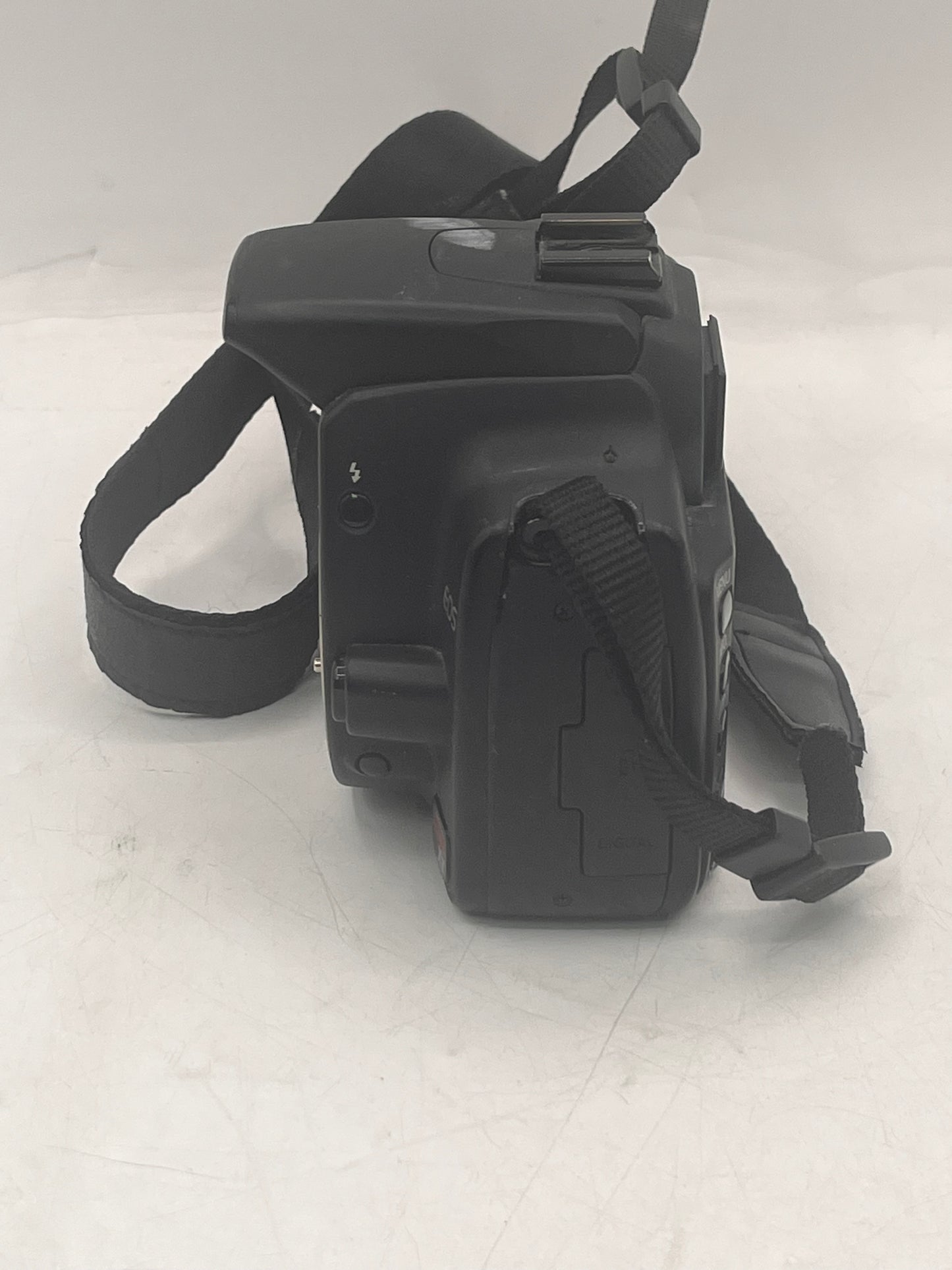 Canon EOS Digital Rebel XT Digital Camera - Broken