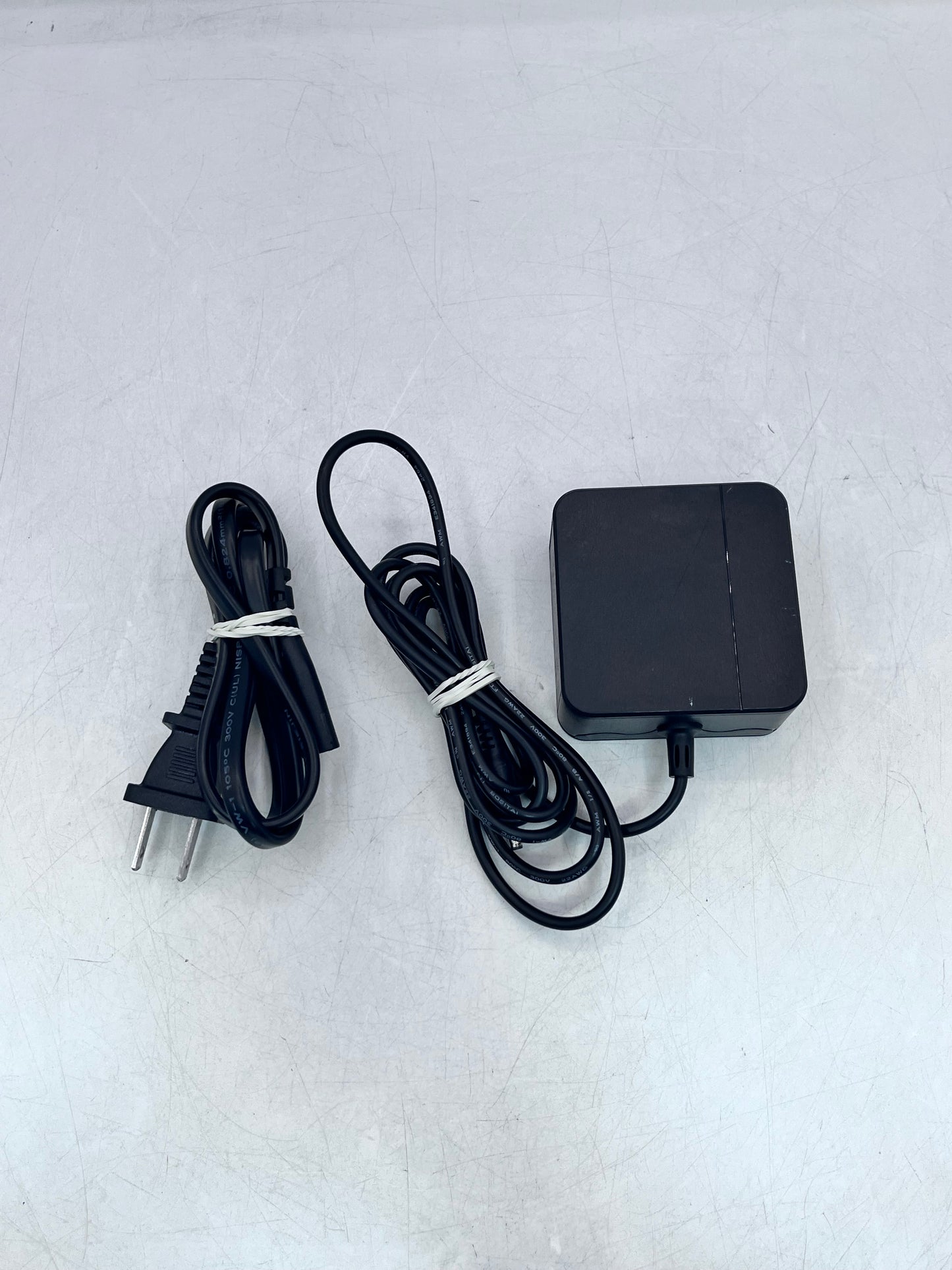 UOWAMOU BTC 507 14" Core i3-5005U @ 2GHz 16GB RAM 500GB SSD READ