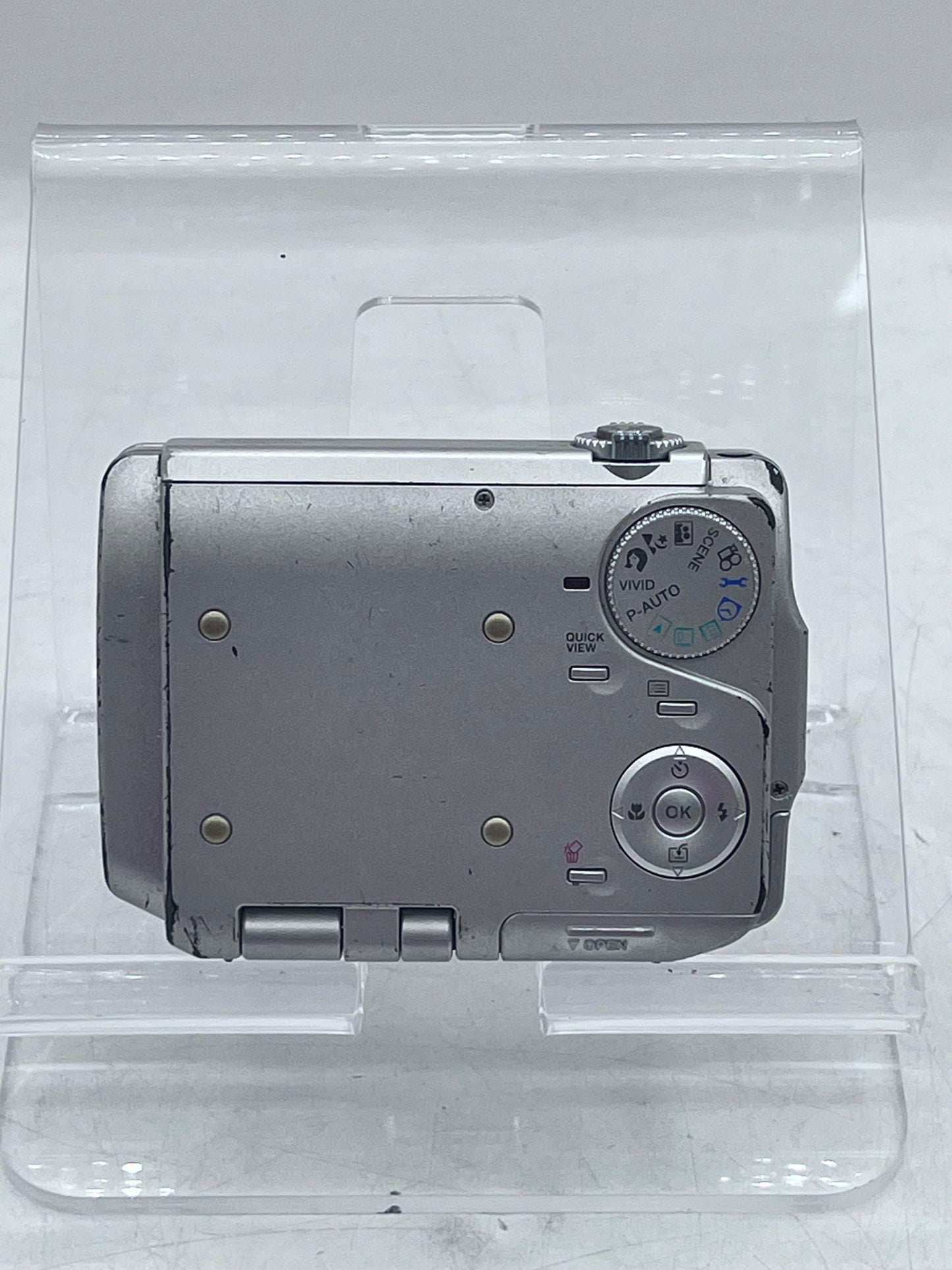 Olympus IR-500 Digital Camera 4.0 MP 2.8x Optical Zoom - Silver