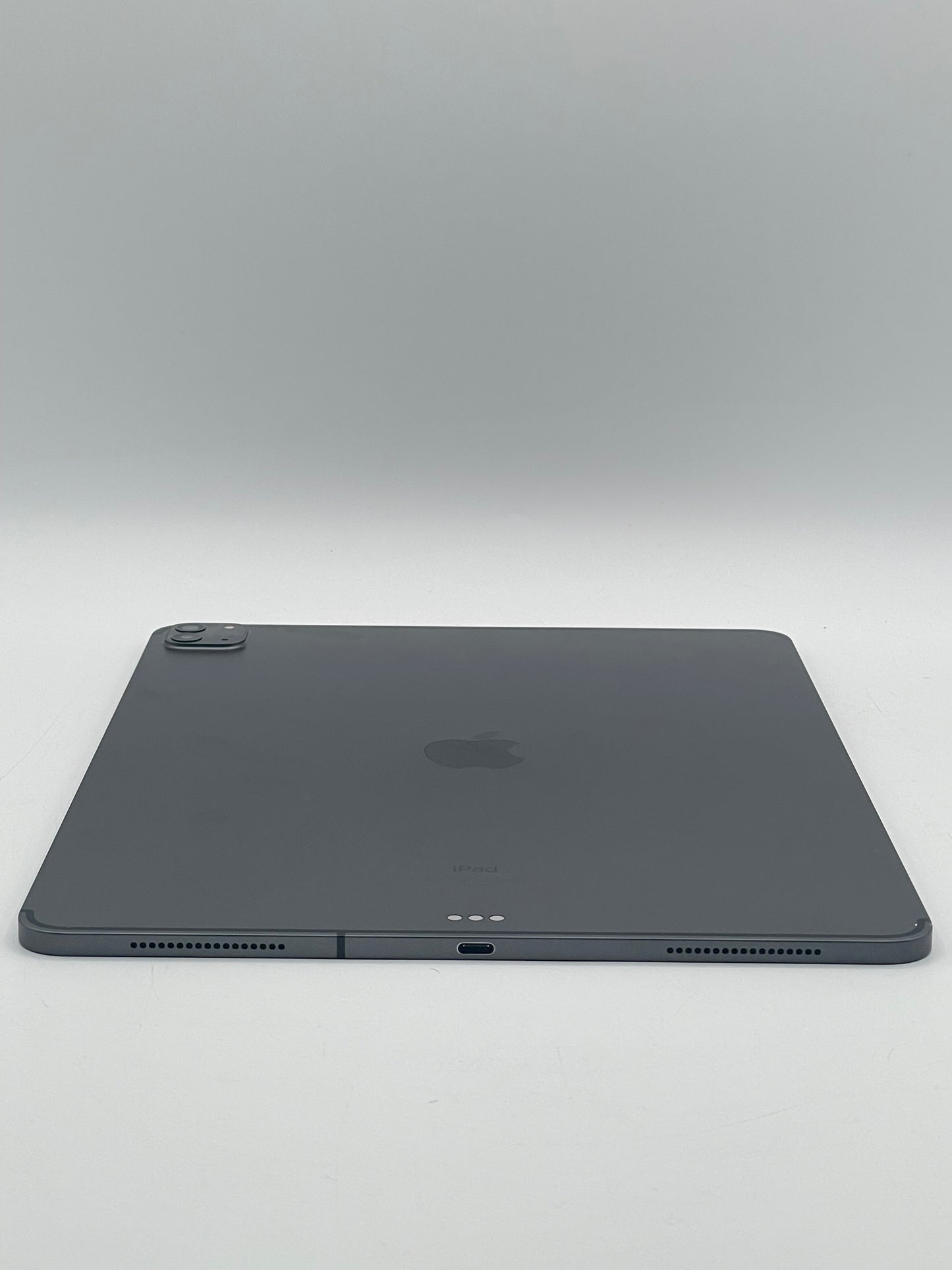 APPLE IPAD PRO 12.9" 4th GEN WIFI / CELLULAR - UNLOCKED - 265GB w/ APPLE Keyboard