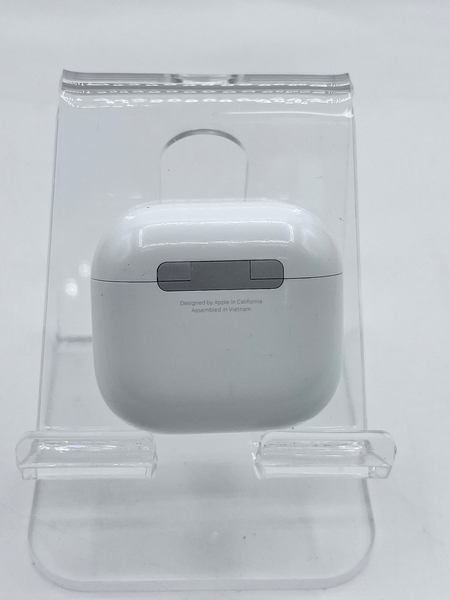 Apple AirPods 4th Gen A3058 A3059 A3053 White Complete Set