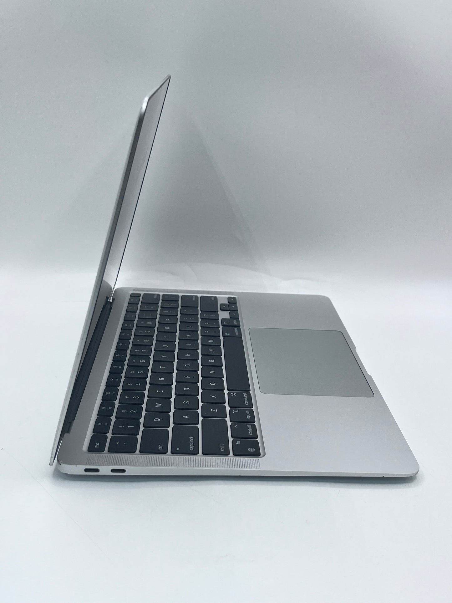 2020 Apple MacBook Air 13.3" M1 7C 8GB 256GB A2337 REMOTELY MANAGED