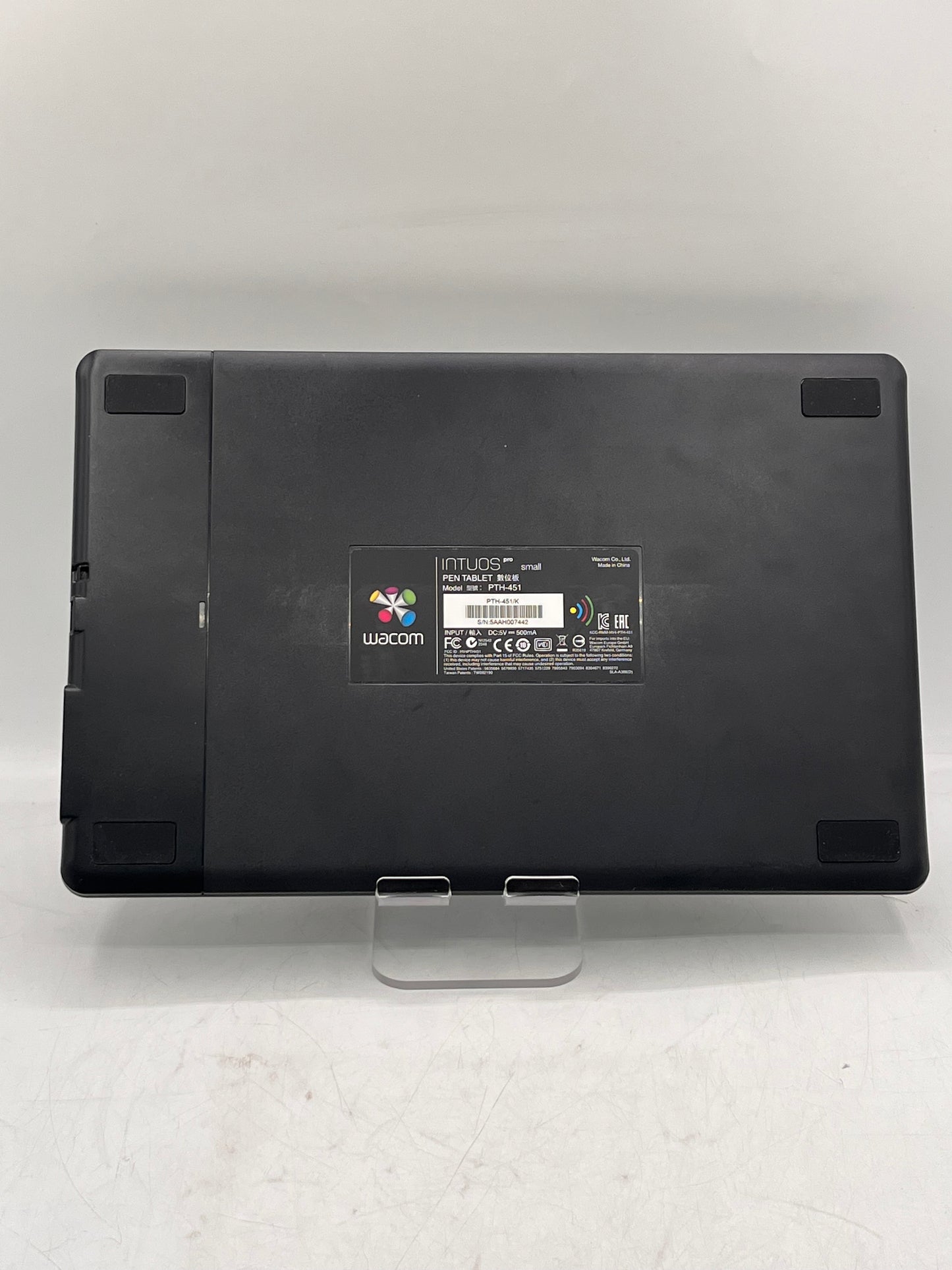 Wacom Intuos Pro Pen Tablet PTH-451 - Black