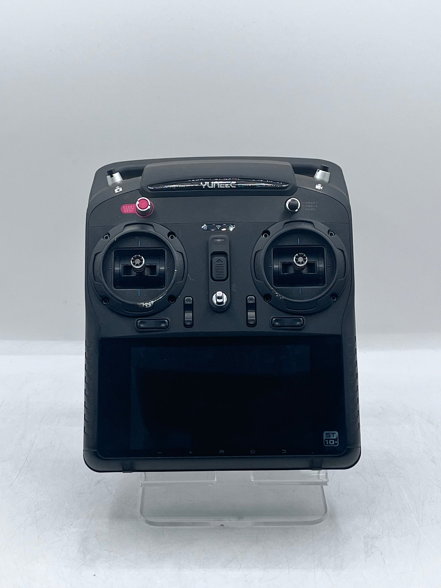 Yuneec Q500 4K Typhoon Quadcopter w/ CGO3 Camera, SteadyGrip