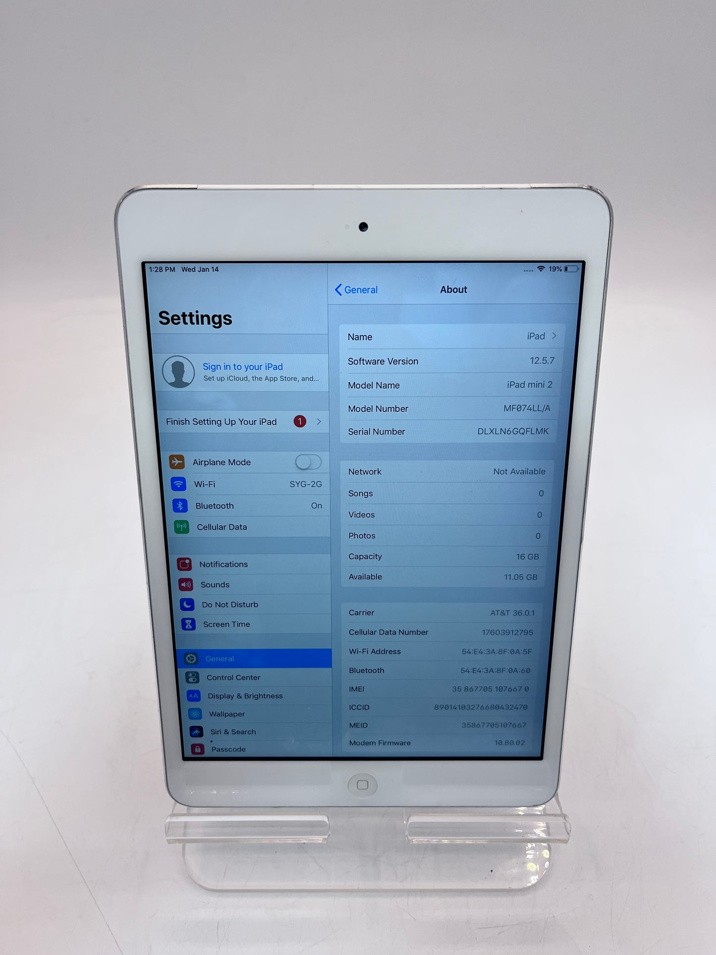 Unlocked Apple iPad Mini 2nd Gen A1490 MF074LL/A 16GB White