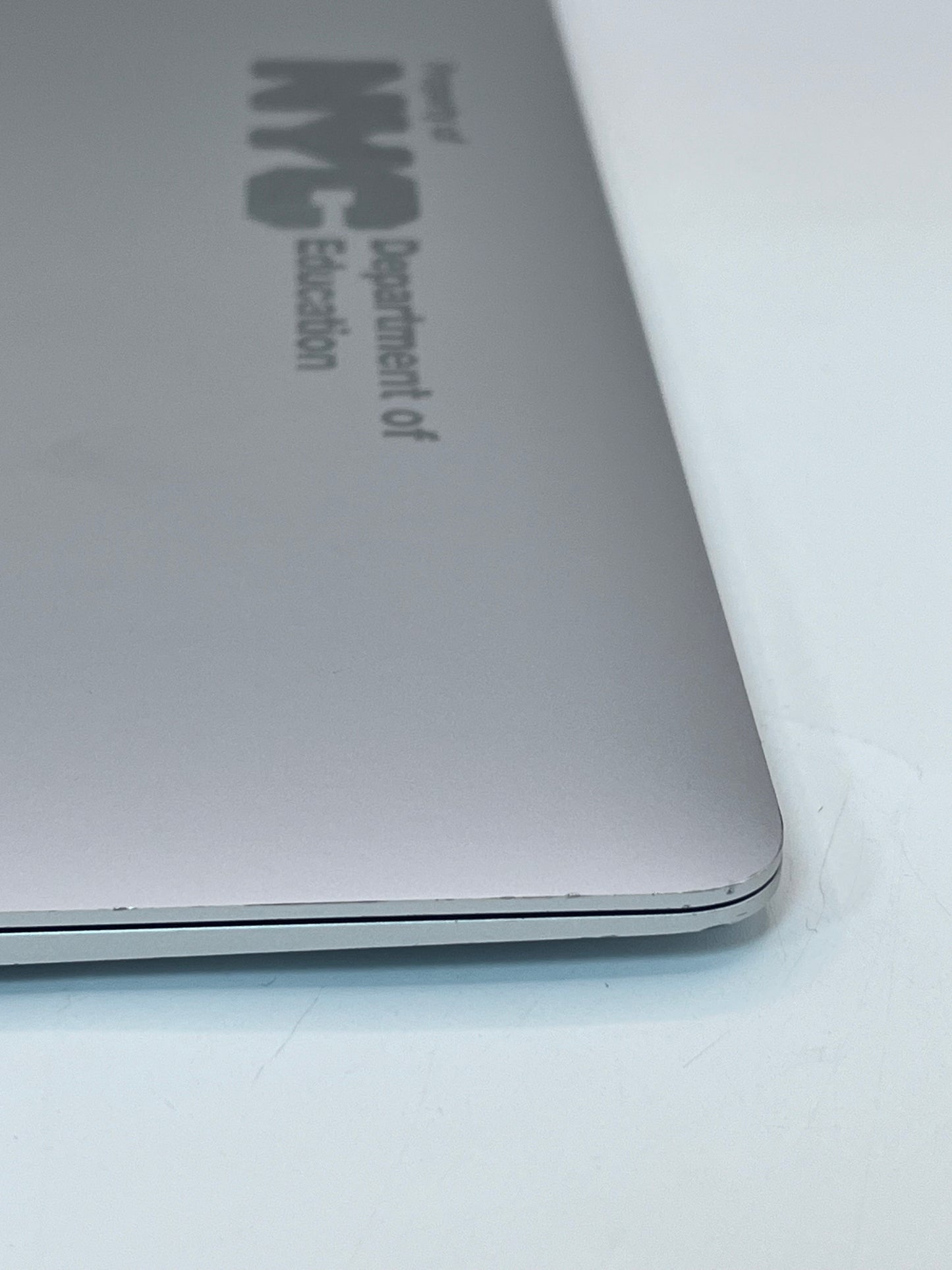 2020 Apple MacBook Air 13.3" M1 7C 8GB 256GB A2337 REMOTELY MANAGED