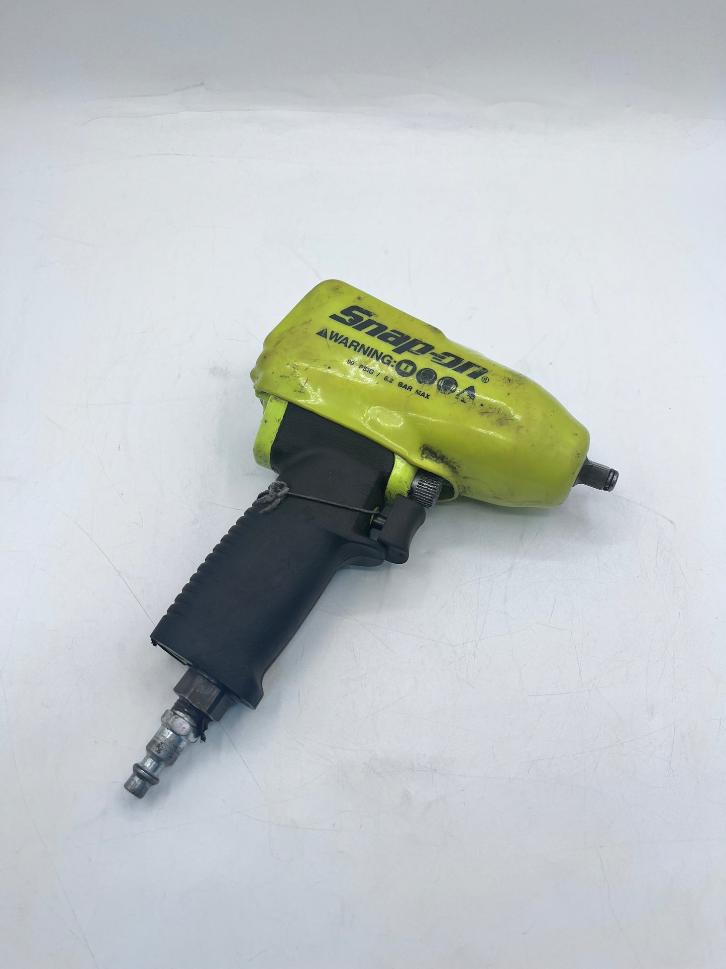Snap-On MG325 3/8-Inch Drive Air Impact Wrench Yellow w/ Cover
