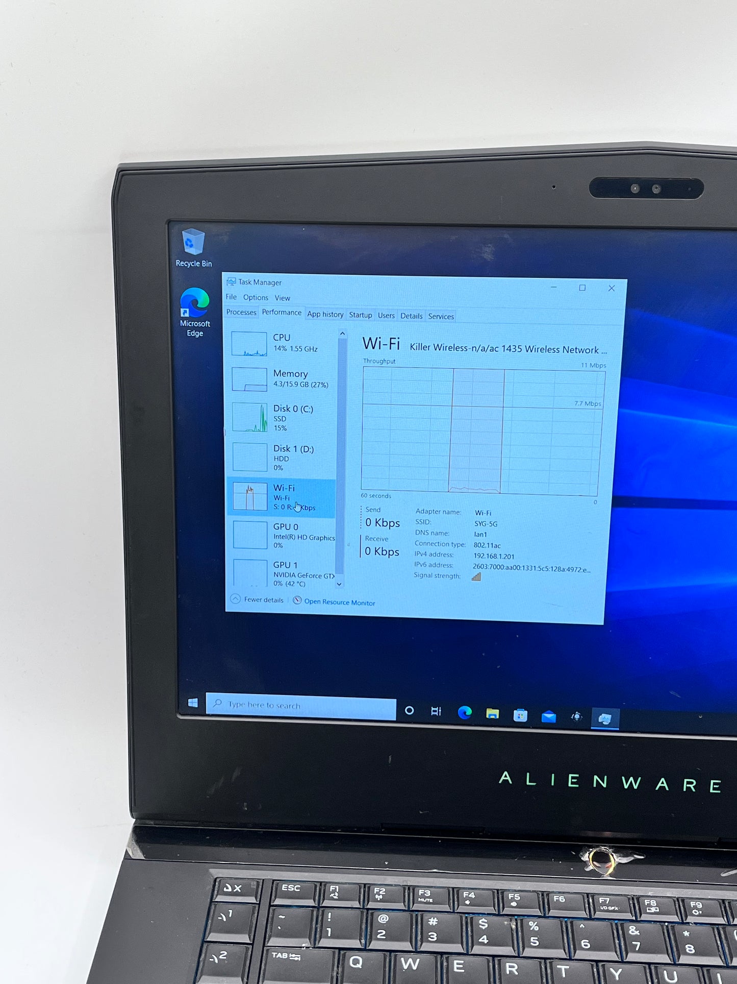 Alienware 15 R3 P69F 15.6" Core i7-7700HQ 2.80GHz 16GB 128GB  1TB HDD RTX 1070 READ