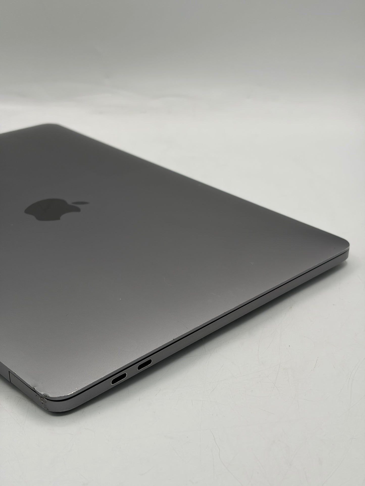 2020 Apple MacBook Pro 13" A2289 Core i5 @ 1.4GHZ 8GB 256GB SG 256 CYCLE COUNT