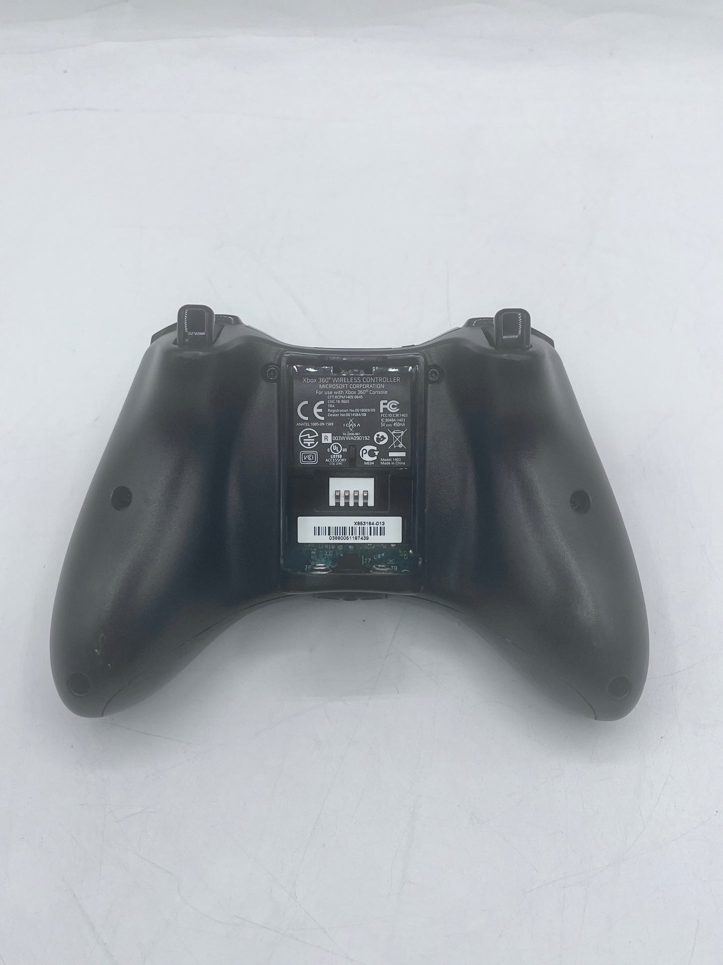 Microsoft Xbox 360 E 1538 2013 Video Game System with 2 Controllers Black