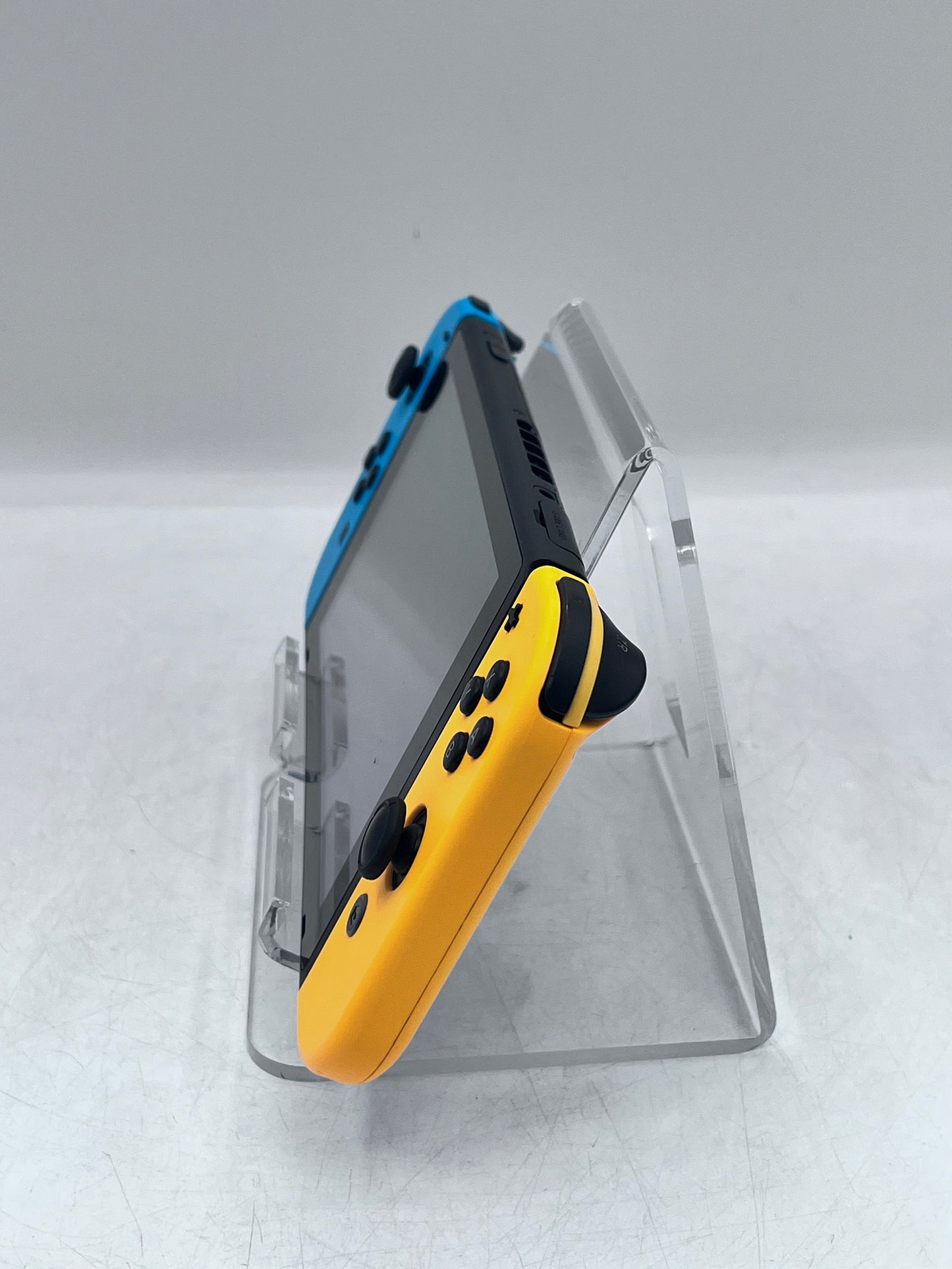 Nintendo Switch V2 Game Console  Black HAC-001(-01) with Blue/Red Joycon