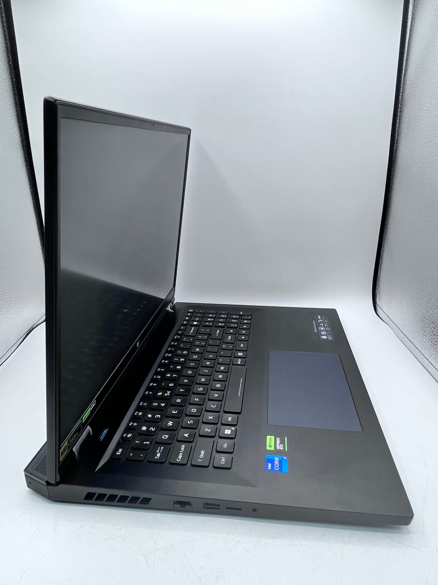 Acer Predator Helios 18 18" Core i7-13700HX 16GB RAM 1TB NVME RTX 4060 - New Open Box