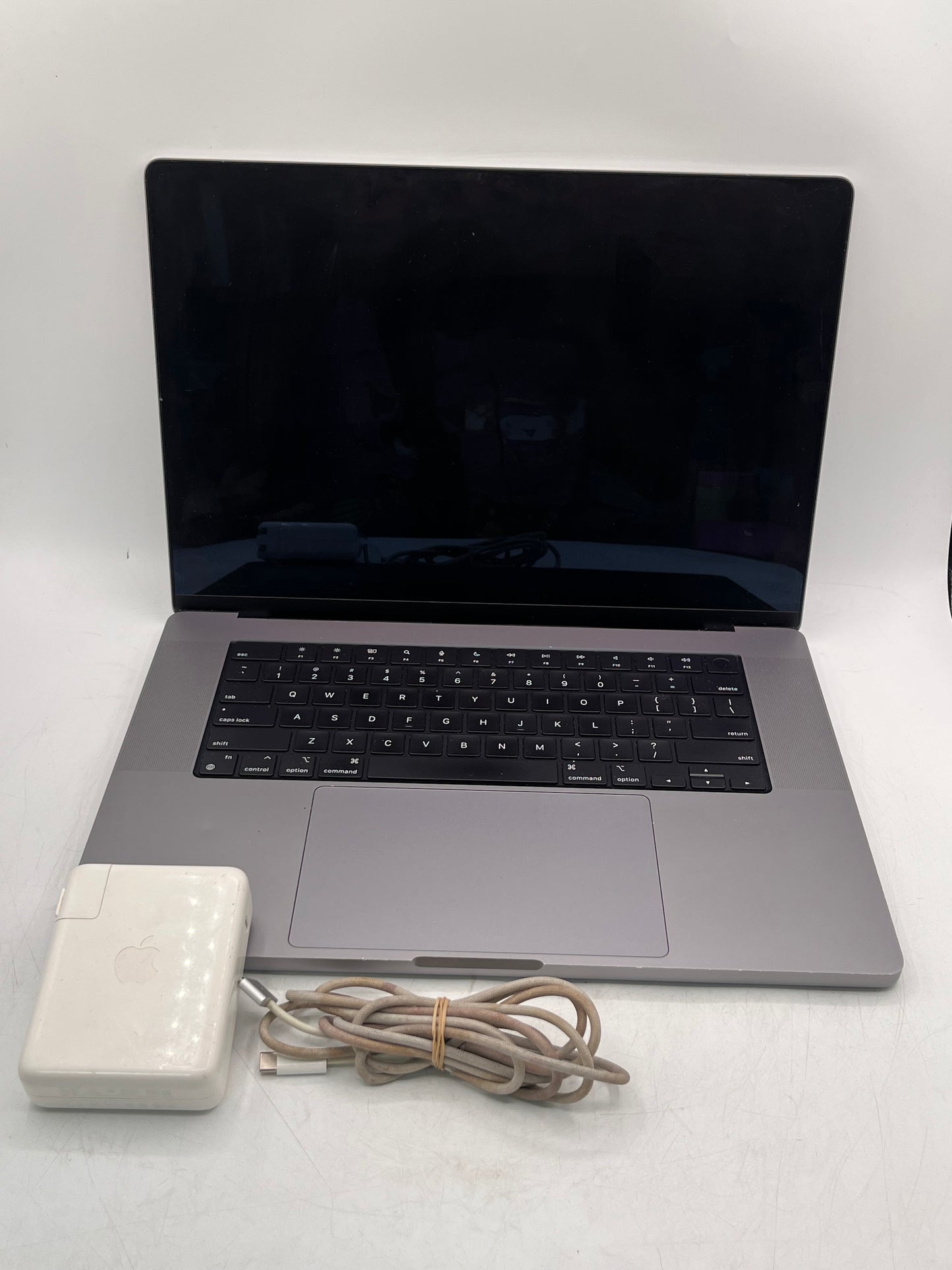 2021 Apple MacBook Pro 16" M1 Pro 16GB 512GB A2485 Silver READ