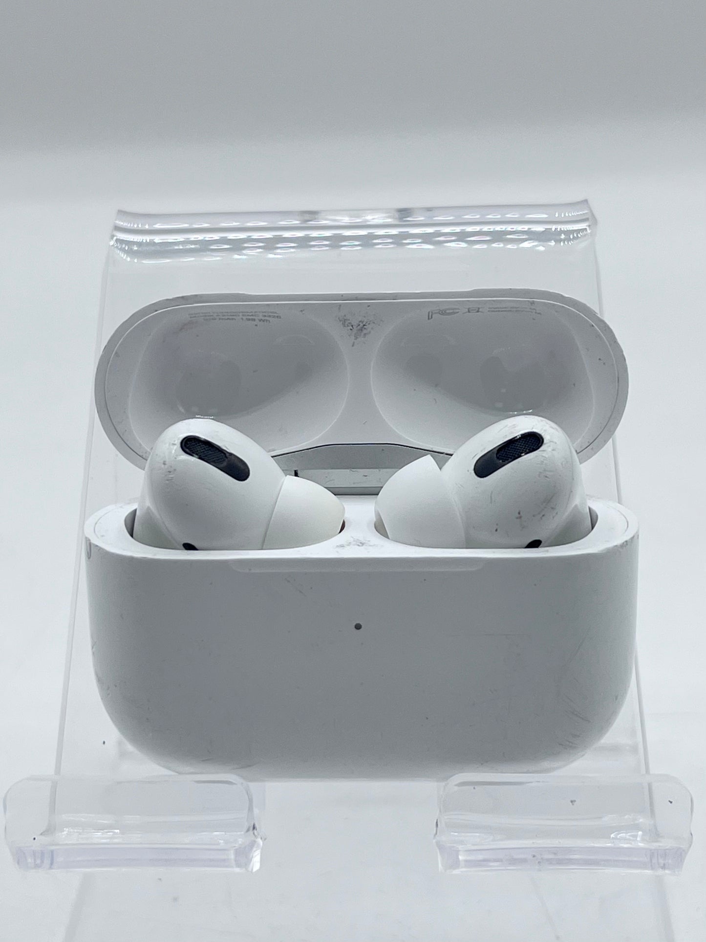 Apple AirPods Pro 1st Gen A2190 Earbuds White Wireless Active Noise Cancellation