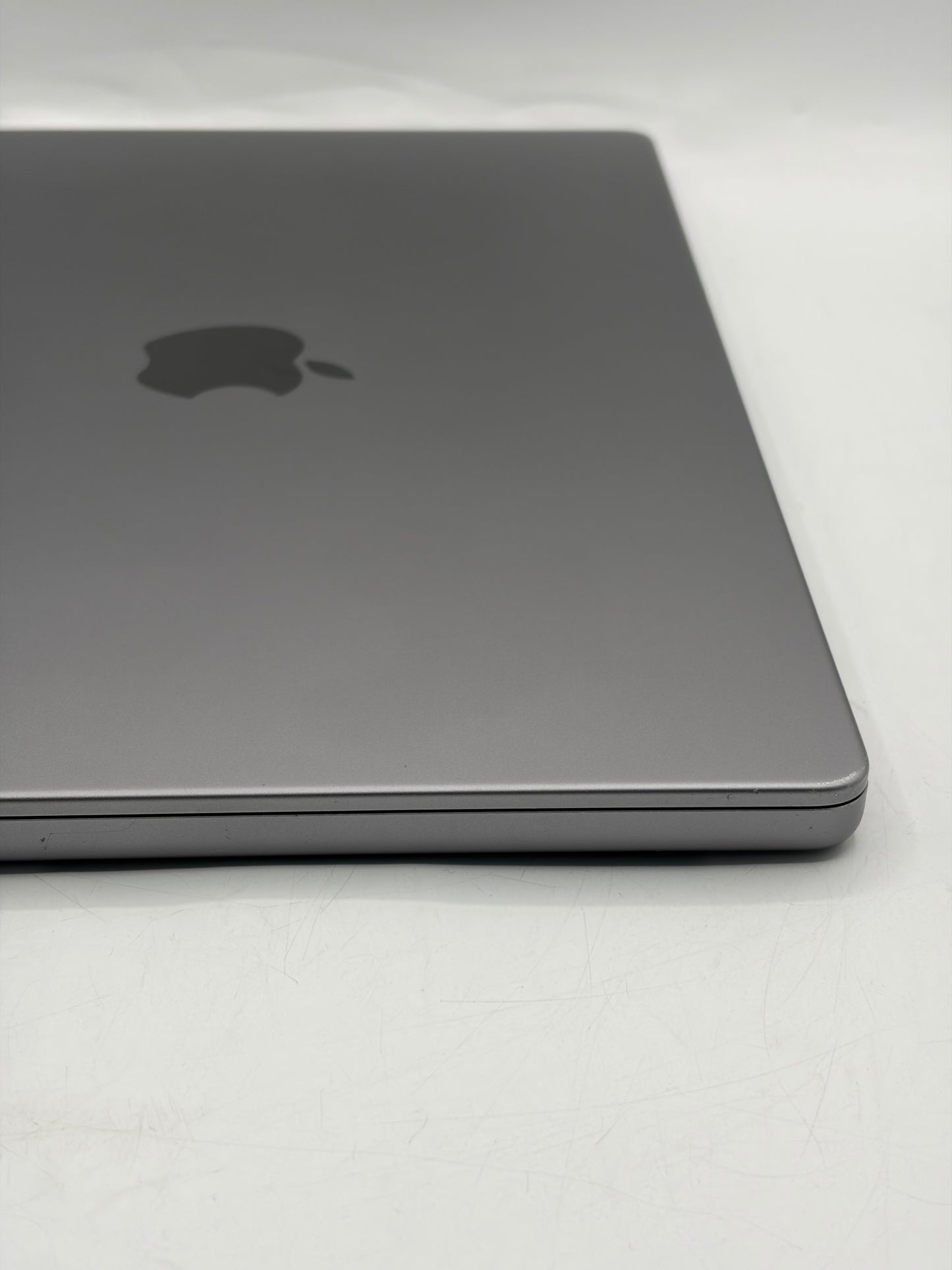 2021 Apple MacBook Pro 14" M1 Pro 16GB 512GB A2442 MKGR3LL/A Space Gray