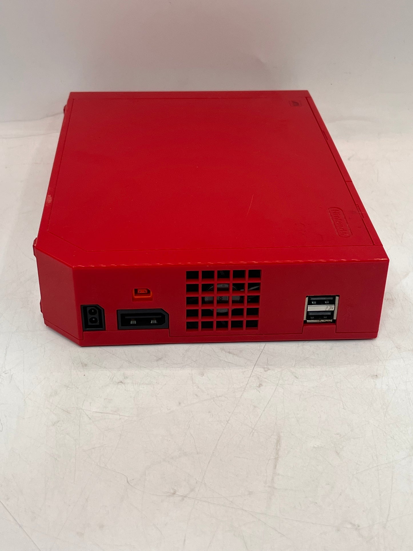 Nintendo Wii RVL-001 2006 Red Video Game System with 2 Controllers