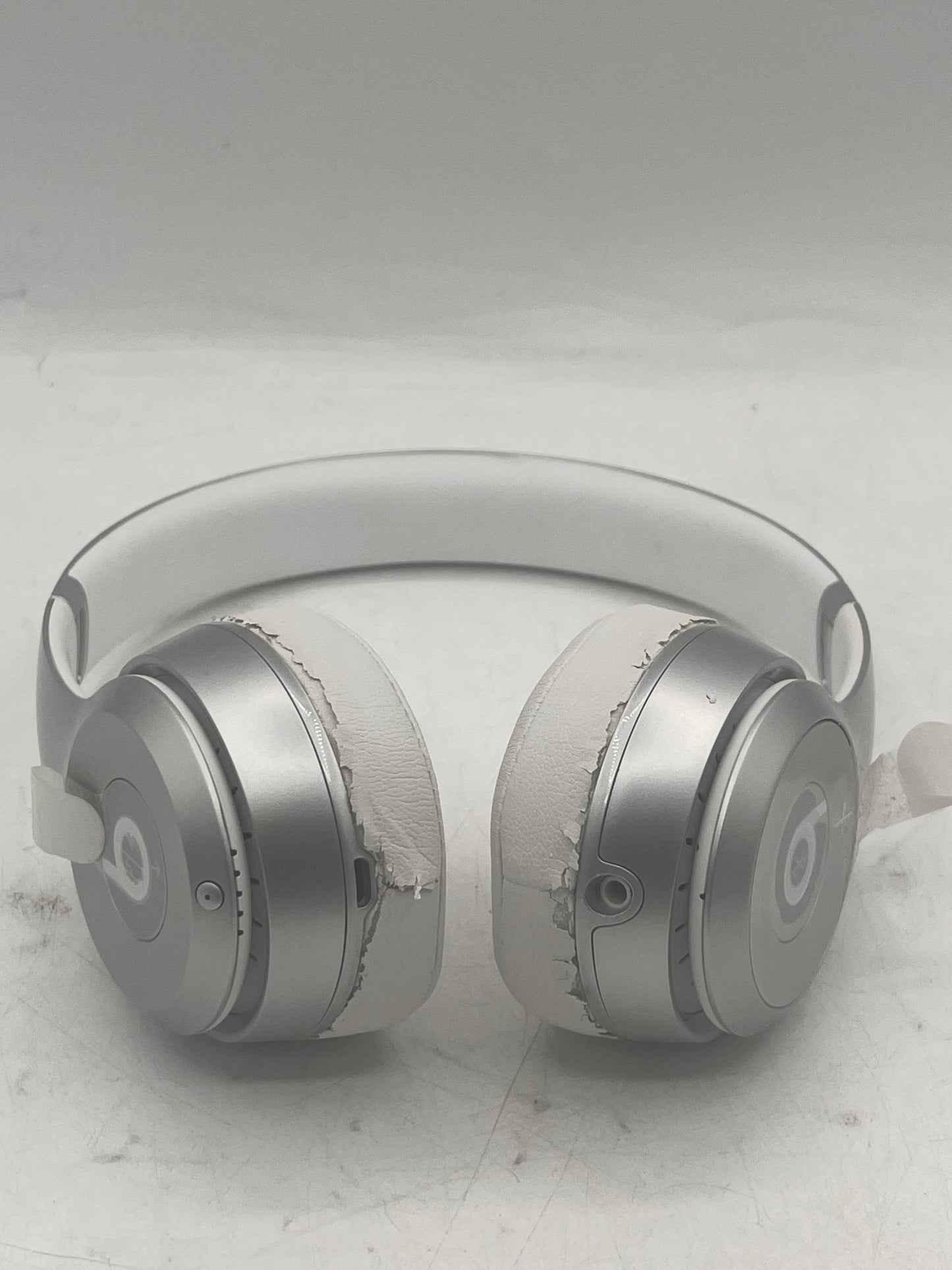 Beats Solo 2 B0534   Wired Headphones - White