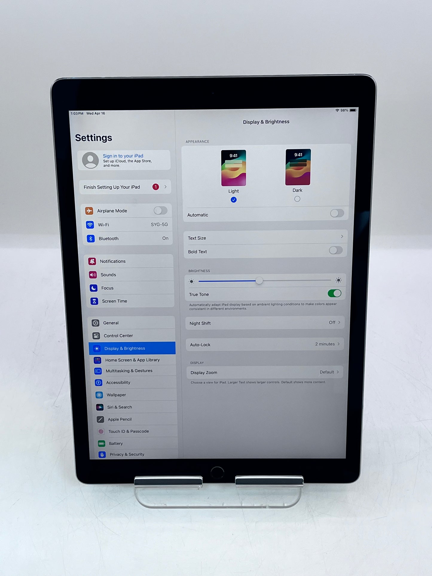 Apple iPad Pro (2nd Gen, 12.9-inch) A1670 - 64GB Space Gray - Used