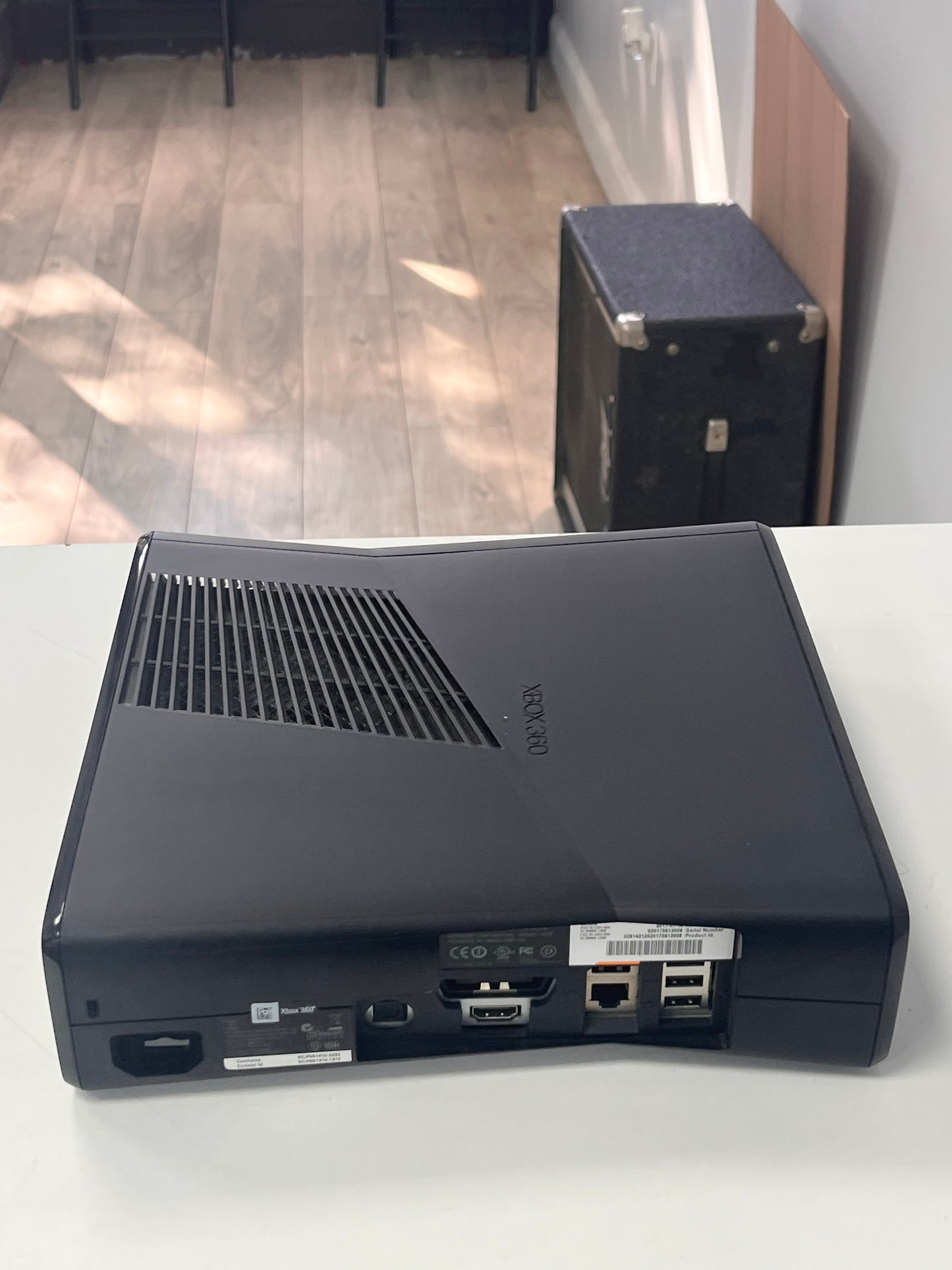 Microsoft Xbox 360 S (1439) 2010 Black 4GB Video Game System