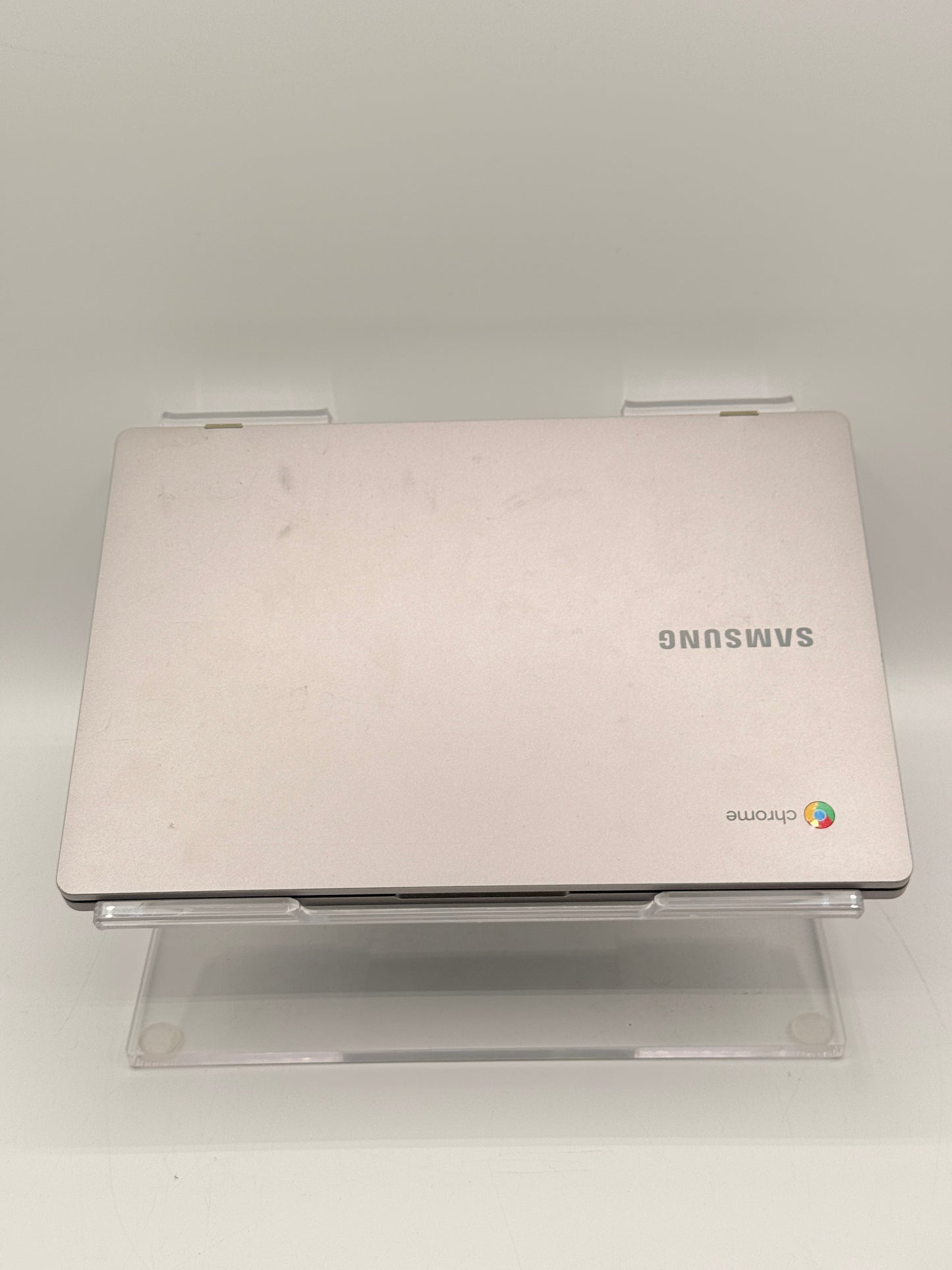 Samsung Chromebook 4 XE310XBA 11.6" Celeron N4020 2.8GHz 4GB RAM 32GB eMMC