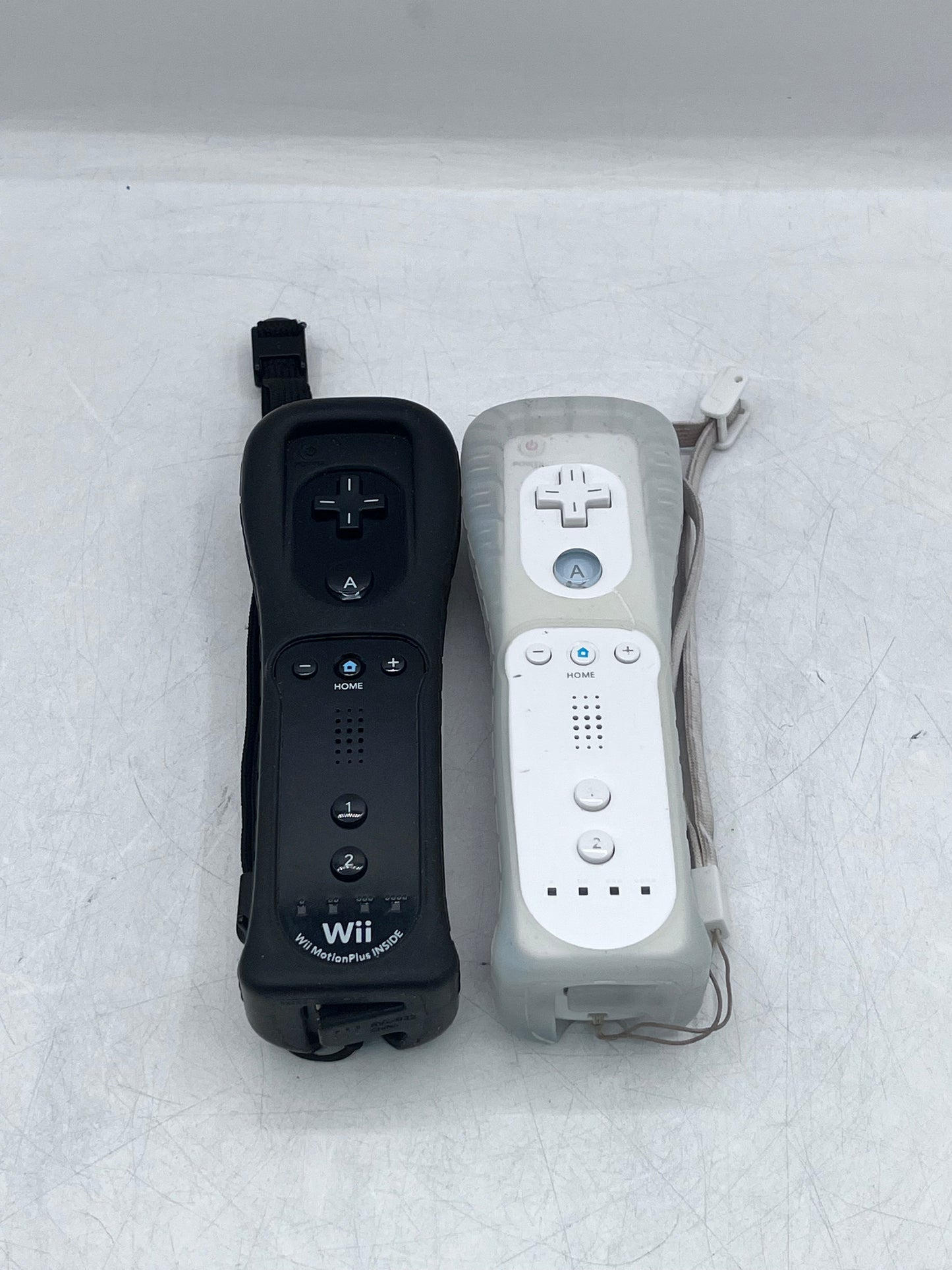 Nintendo Wii (RVL-101) 2006  Video Game System - Black