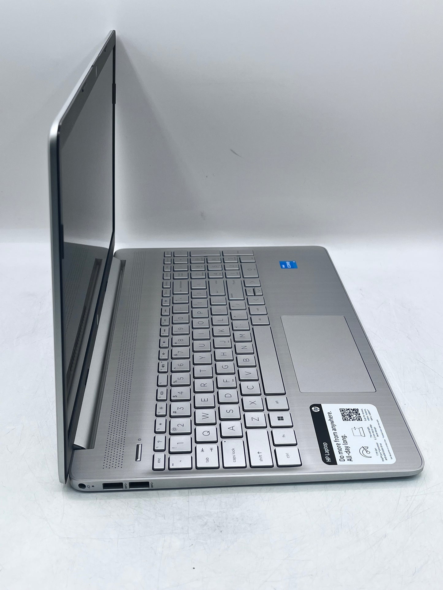HP 15-DY2702DX Laptop Intel Core i3 8GB 256GB  - Silver